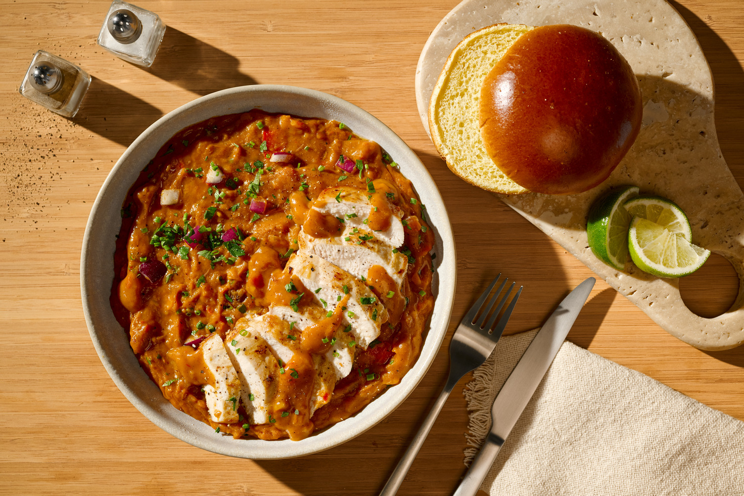 Mumbai Pav Bhaji: Indian Streetfood mit Hähnchen