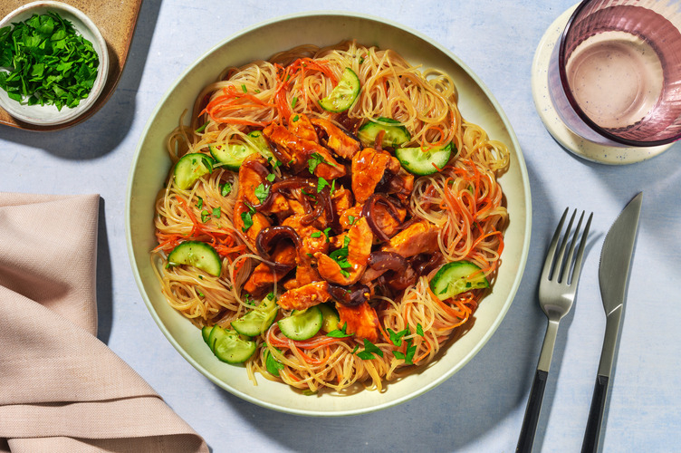 Glasnudelsalat mit Bio-Hähnchen