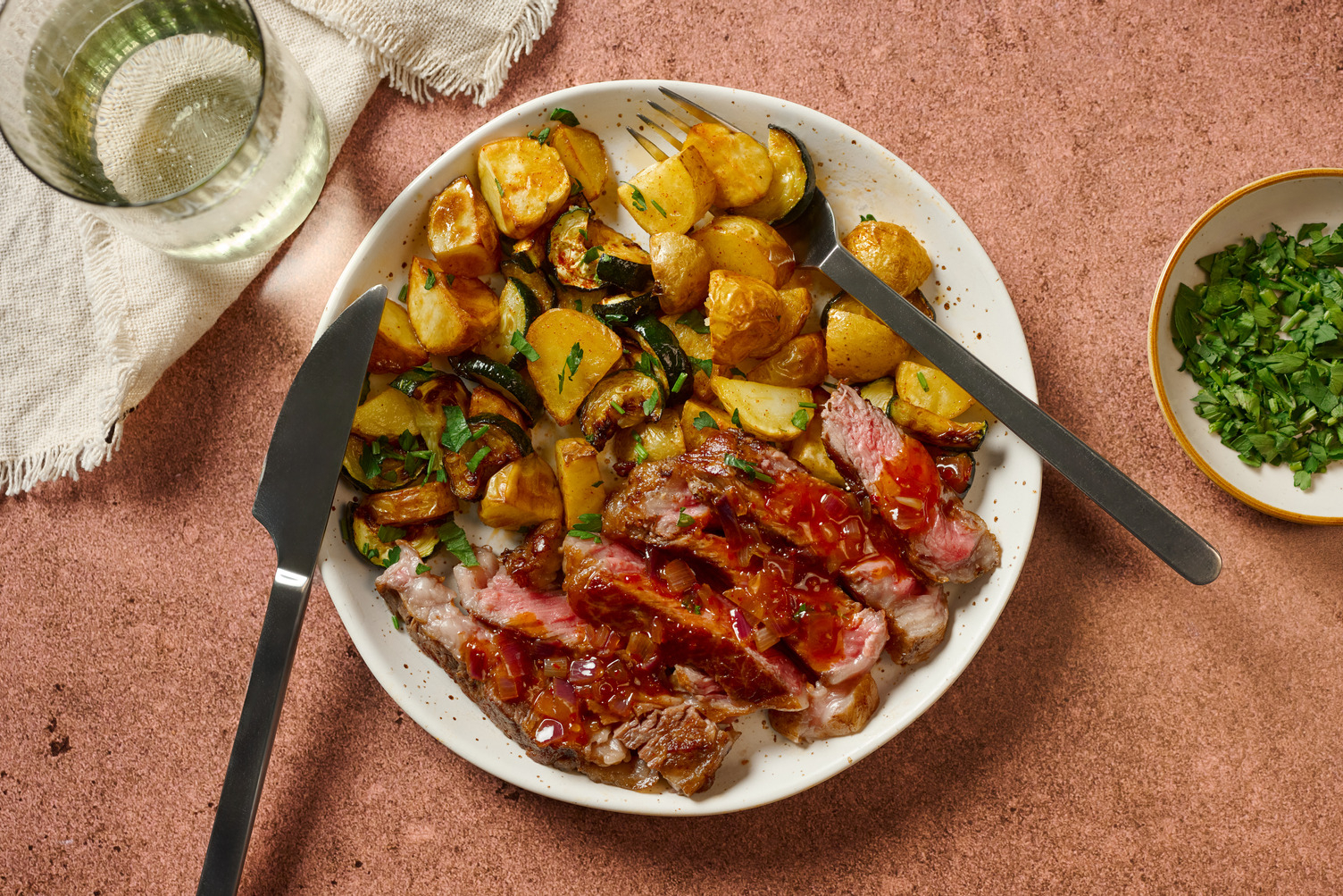 Bio-Roastbeef in süß-salziger Harissa-Soße
