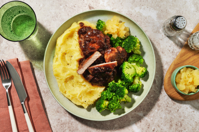 Bio-Schweinefilet in Pflaumensoße & Apfelkompott