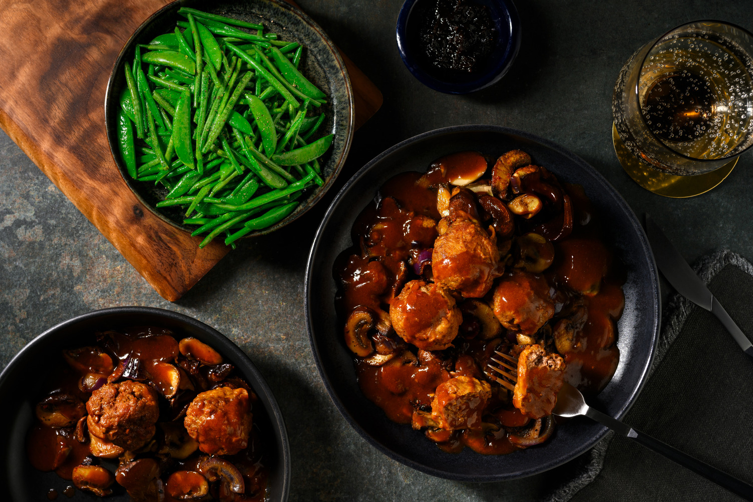 Boulettes de cerf et pois sugar-snaps