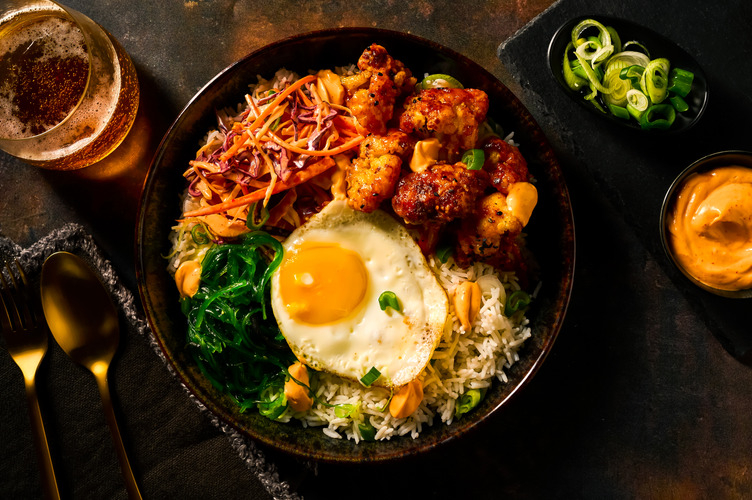 Chou-fleur frit à la coréenne & sauce piquante au gochujang 