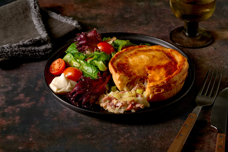 Oven-Ready Pieminister Chicken, Ham & Leek Pie
