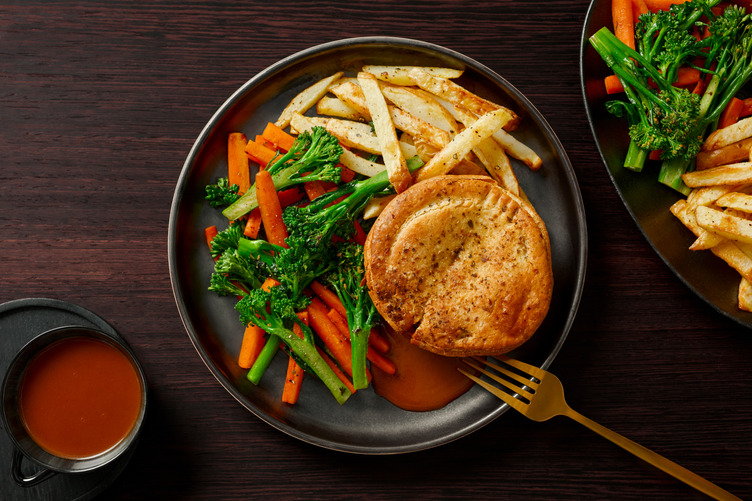 Oven-Ready Pieminister Vintage Cheddar & Leek Pie