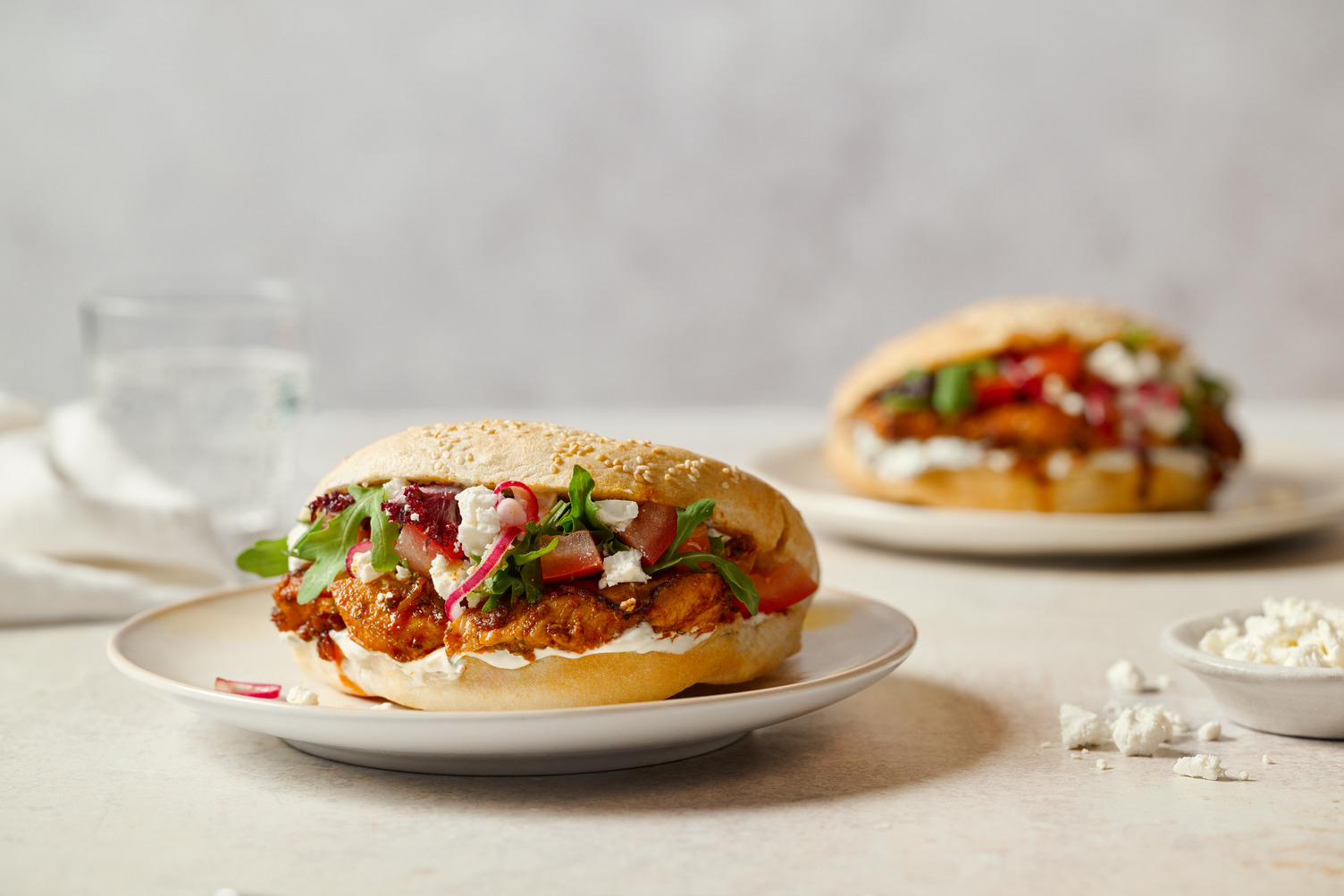Hähnchen Döner mit Knoblauchjoghurt und Feta