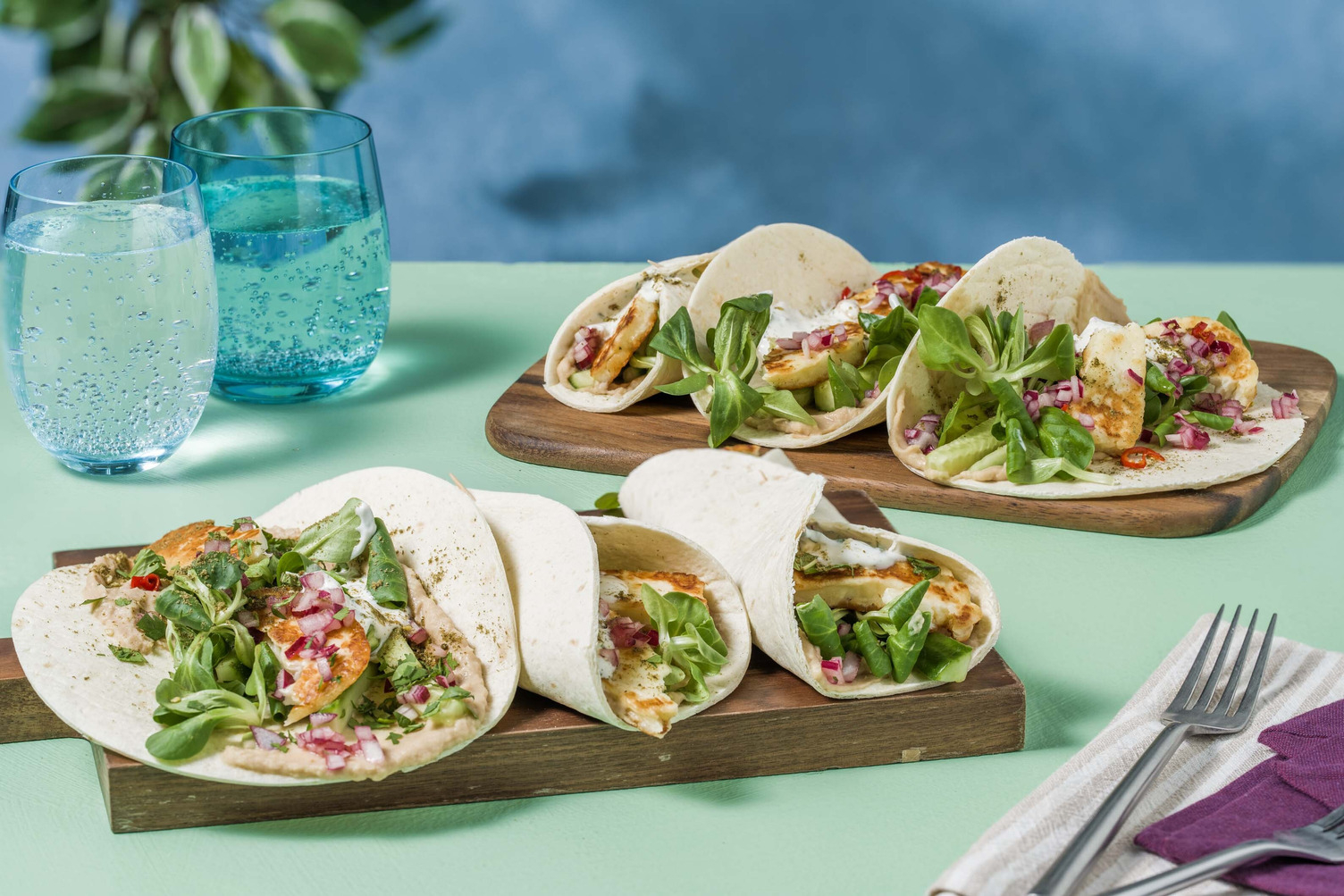 Grillkaas-wraps met baba ganoush