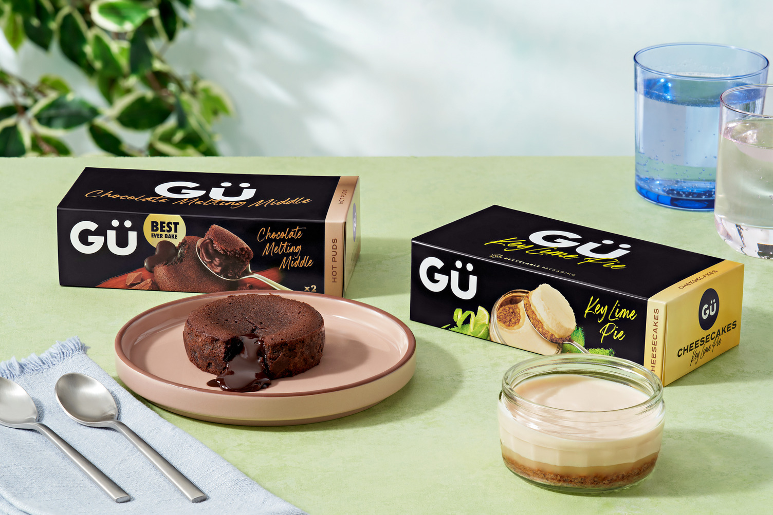 Gϋ Key Lime Pies and Hot Chocolate Melting Middles Variety Bundle