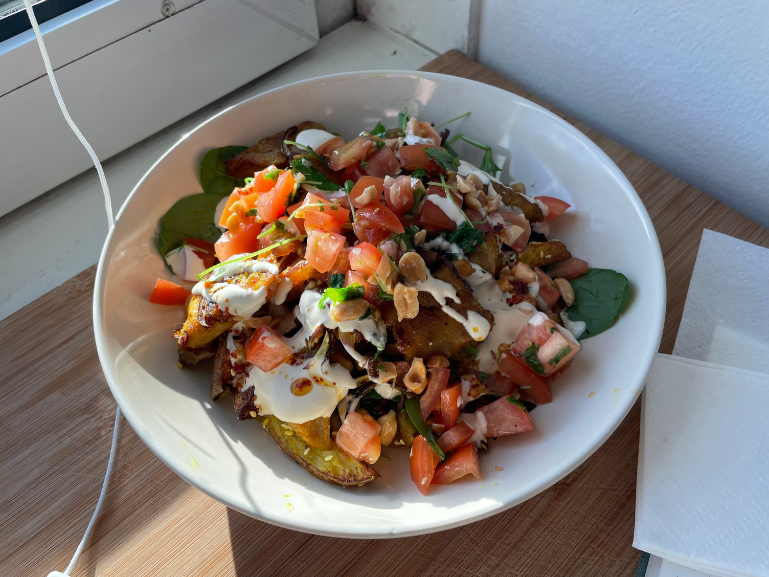 Indiske 'loaded fries' og vegetarstrimler