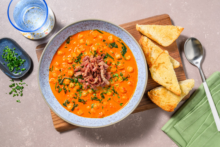 Geröstete Paprika-Suppe mit extra Bacon