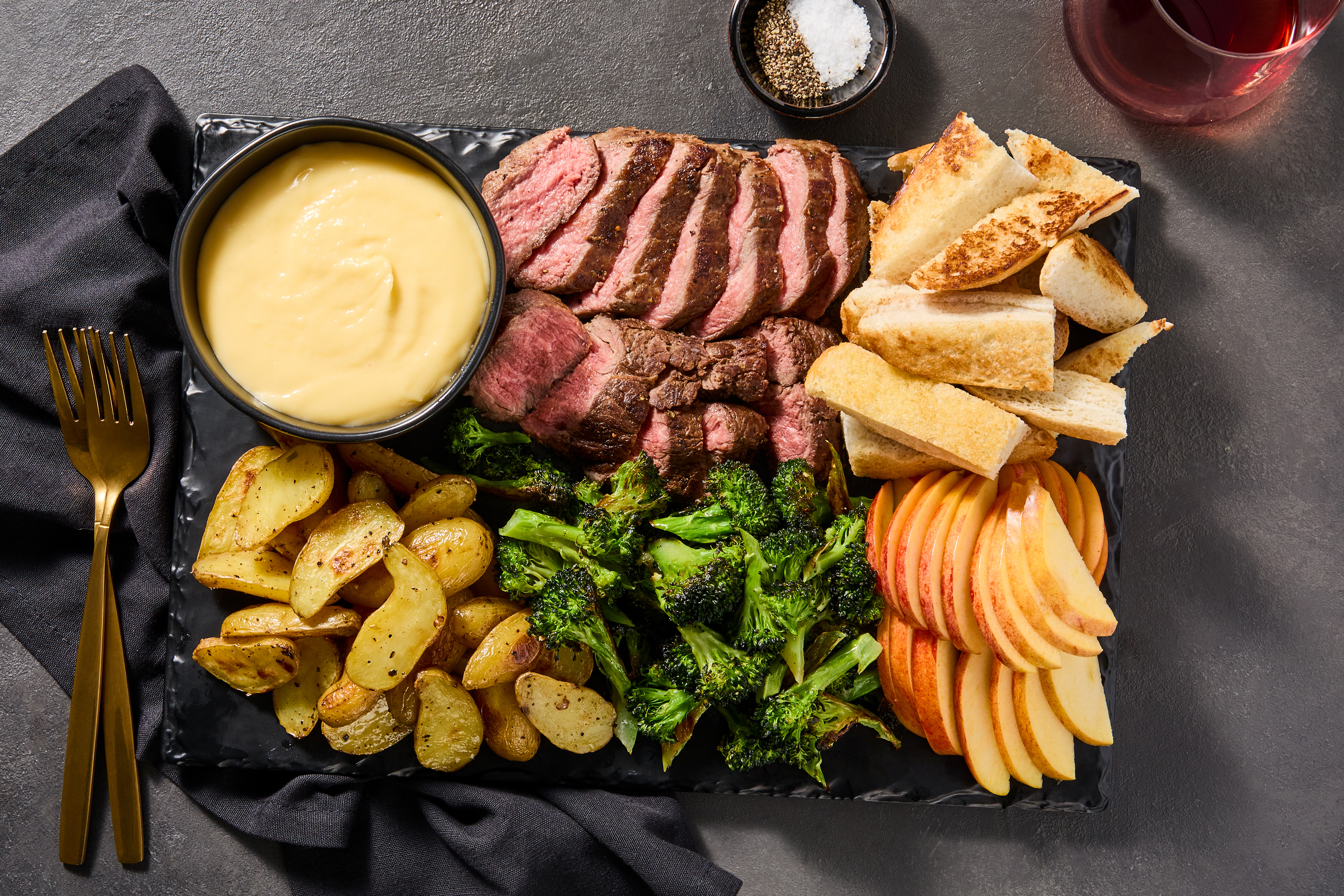 Bavette Steak & Cheddar-Gouda Fondue