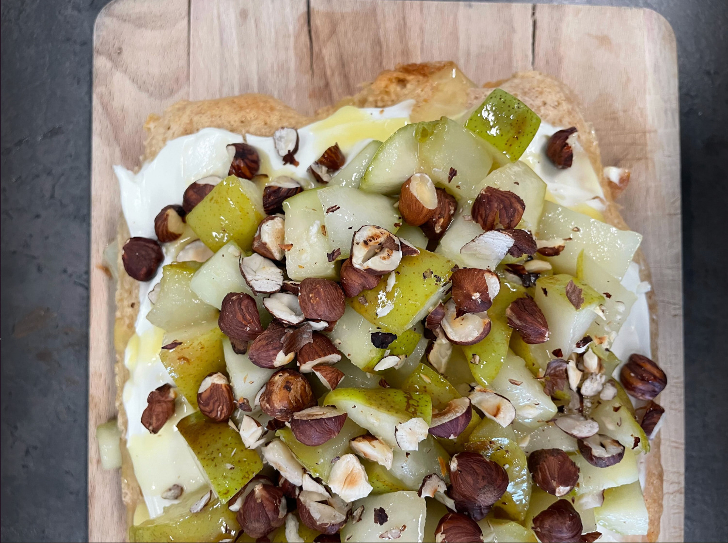 Honey roasted pear and hazelnut cake