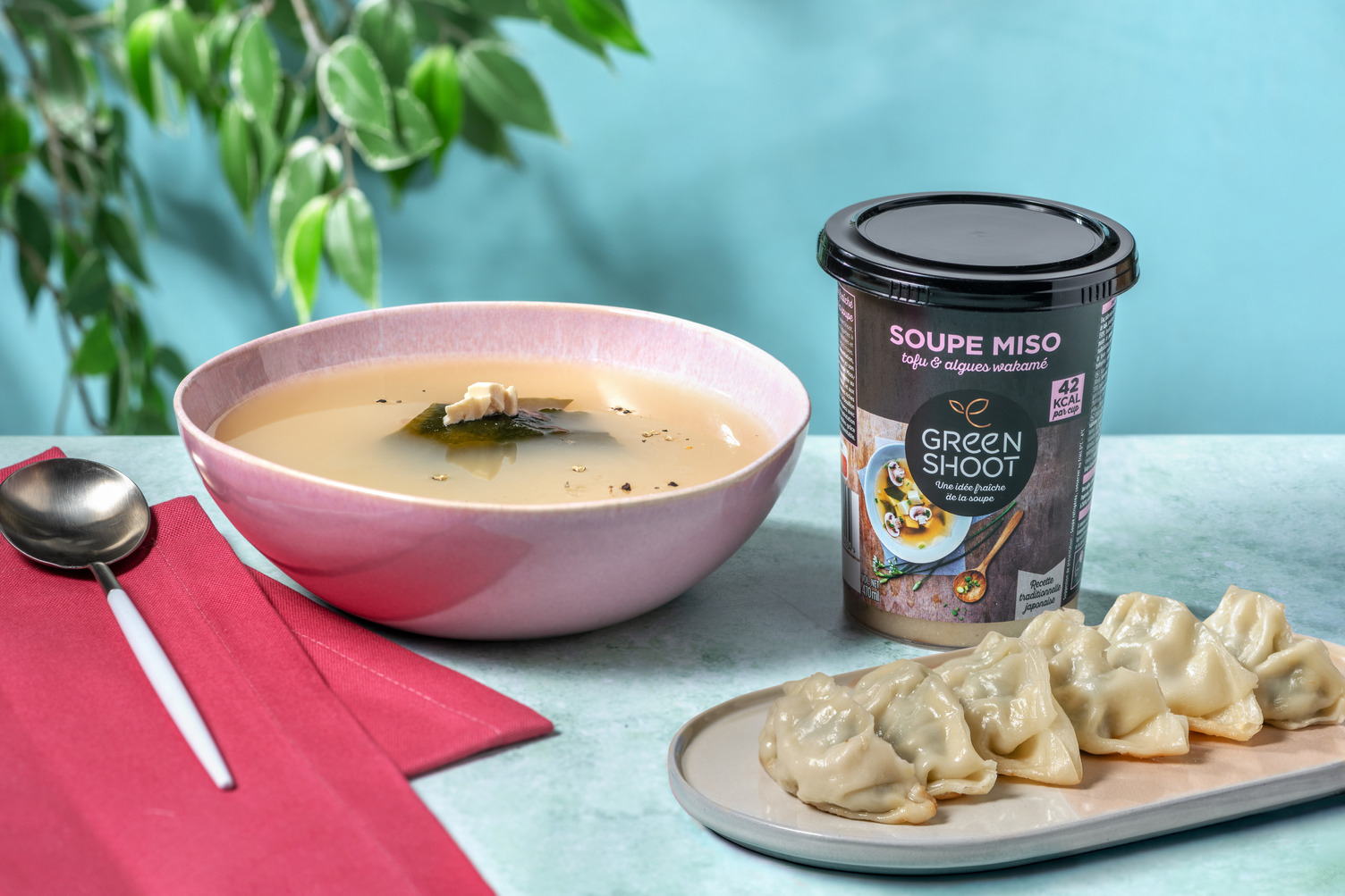 Soupe miso & gyozas aux crevettes
