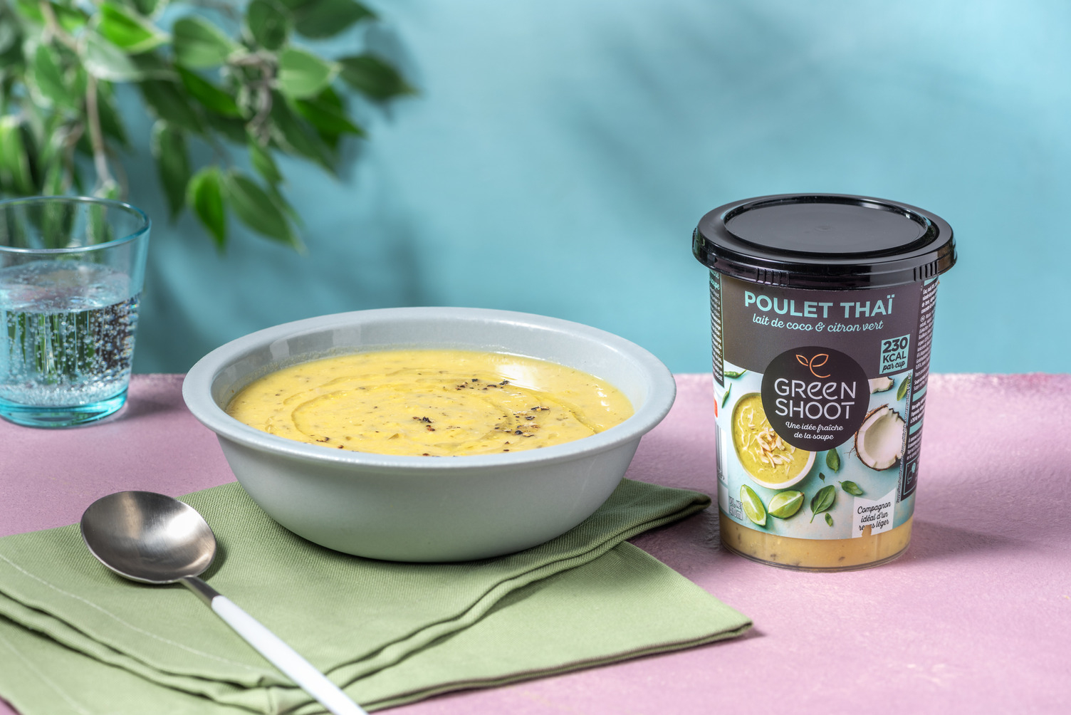 Soupe thaï au poulet, lait de coco & gingembre