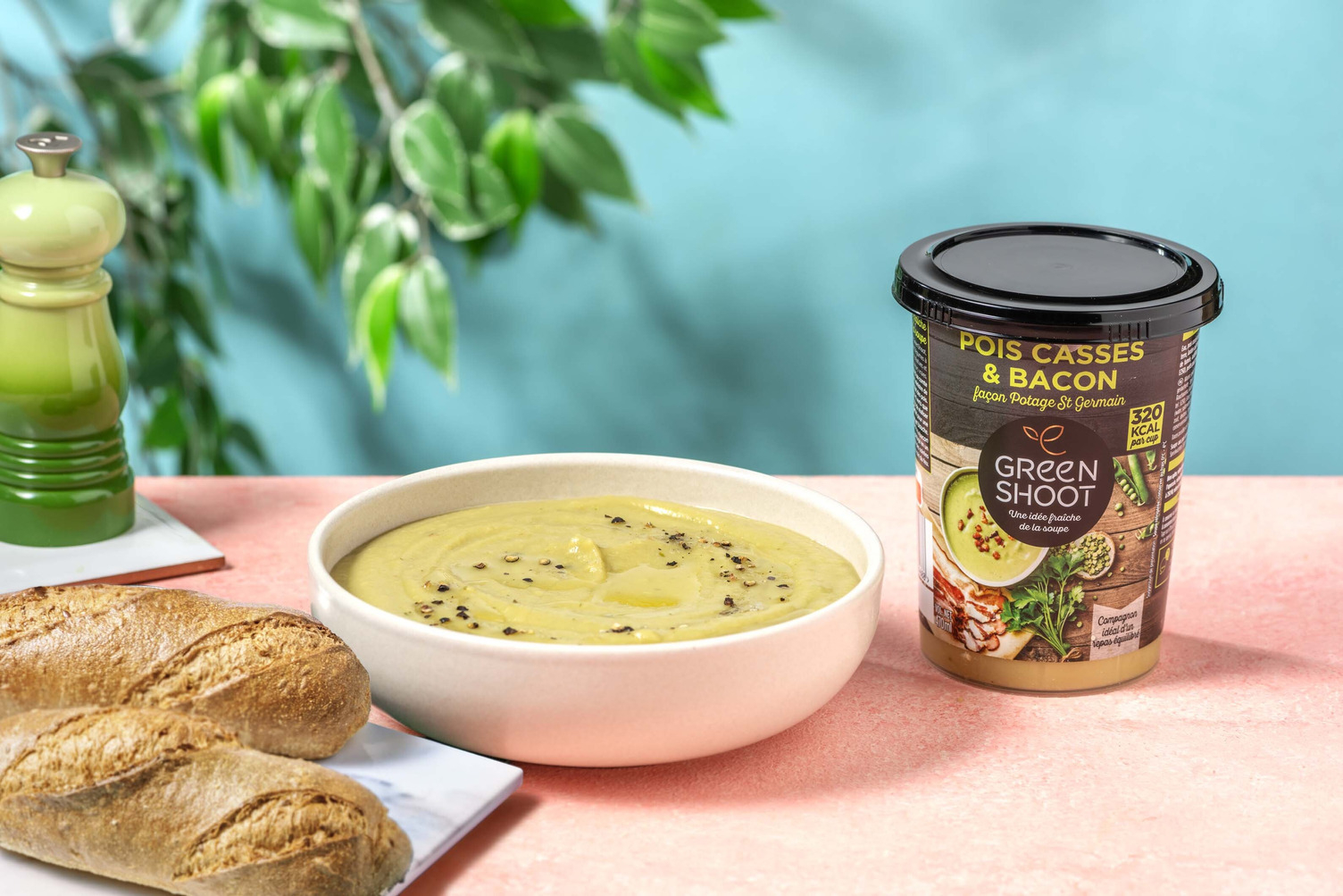 Soupe lardons-pois cassés & son pain