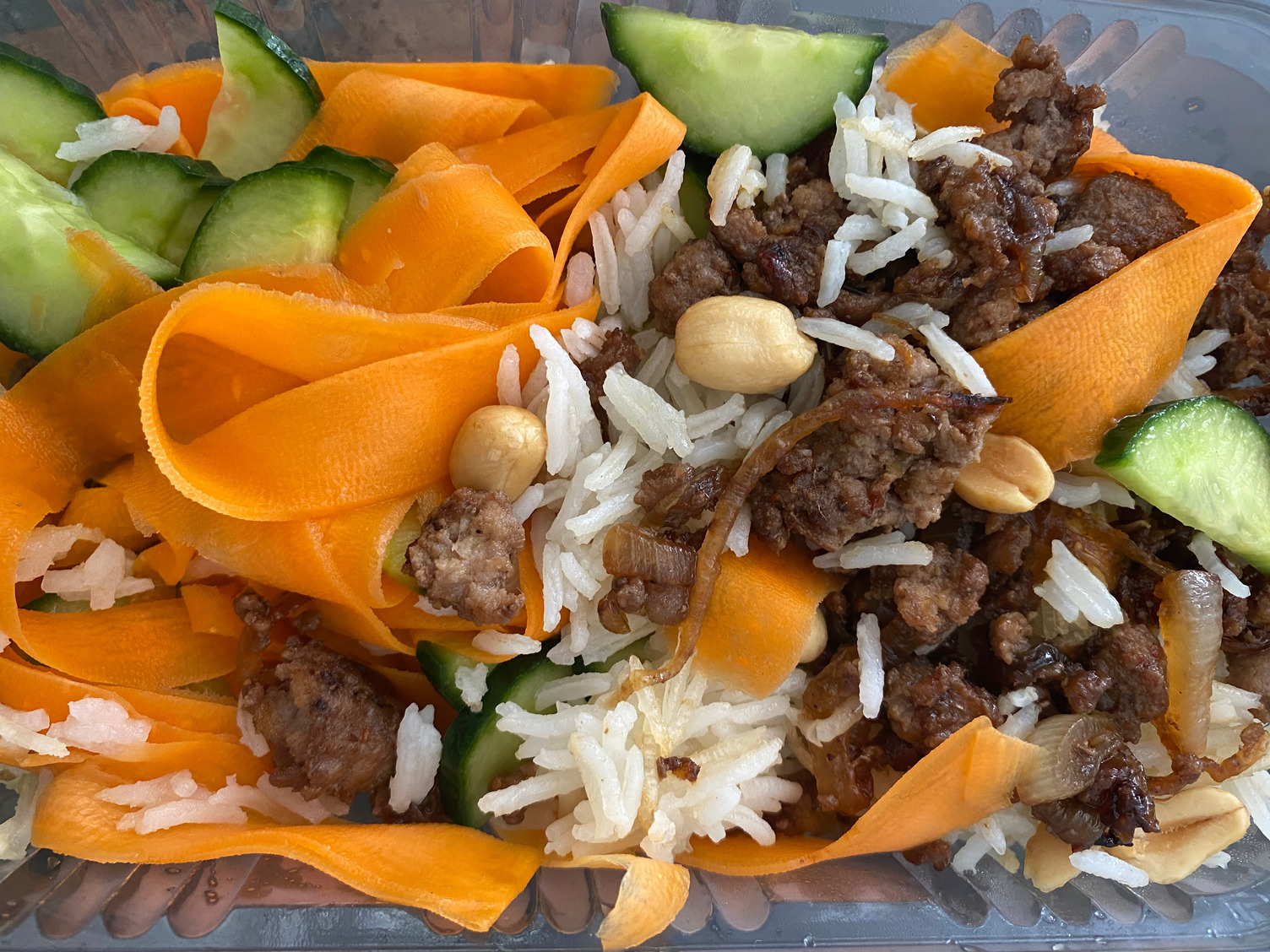 Vietnamese caramelised mixed mince bowl