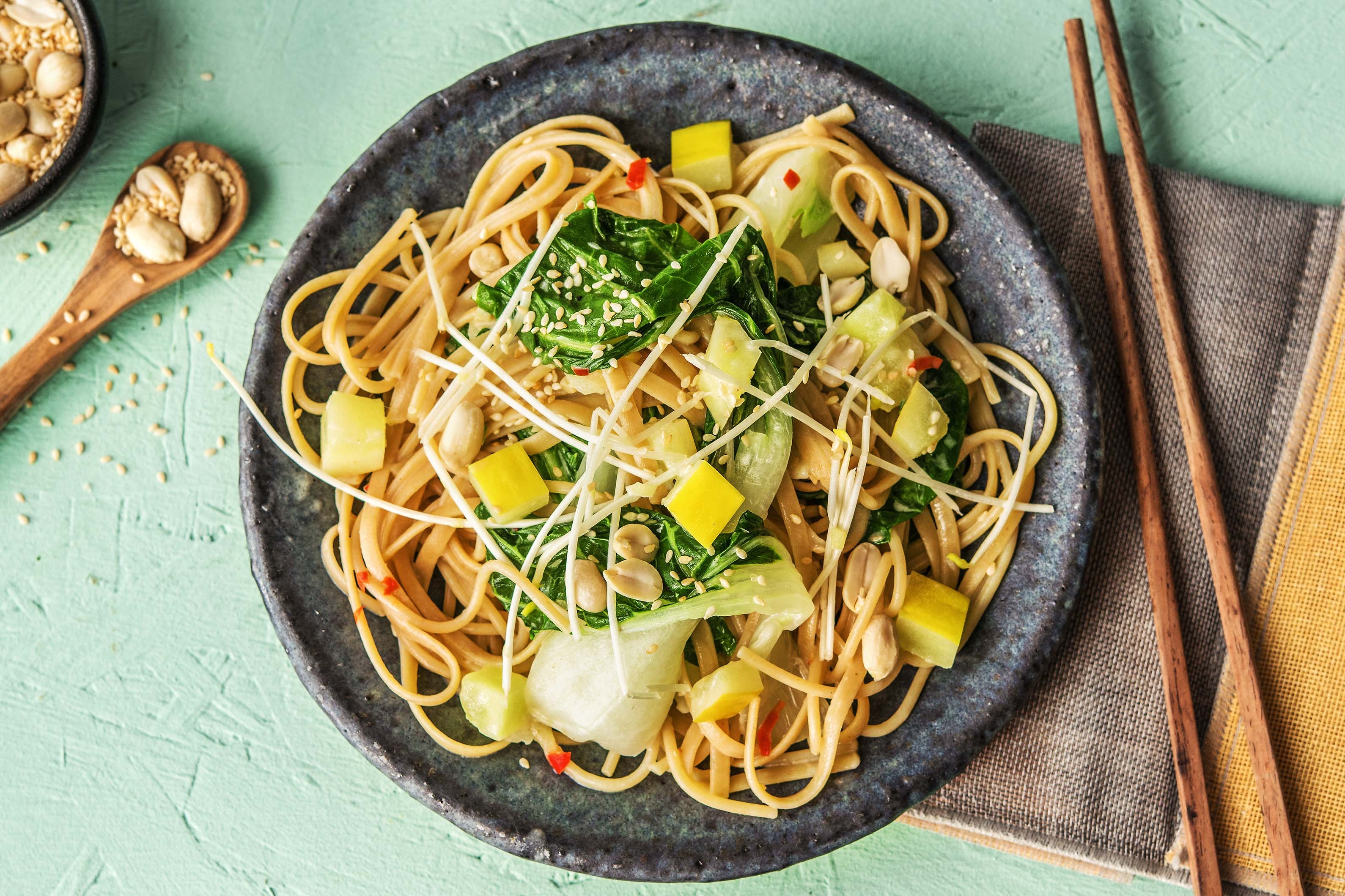 Asiatische Vollkornspaghetti
