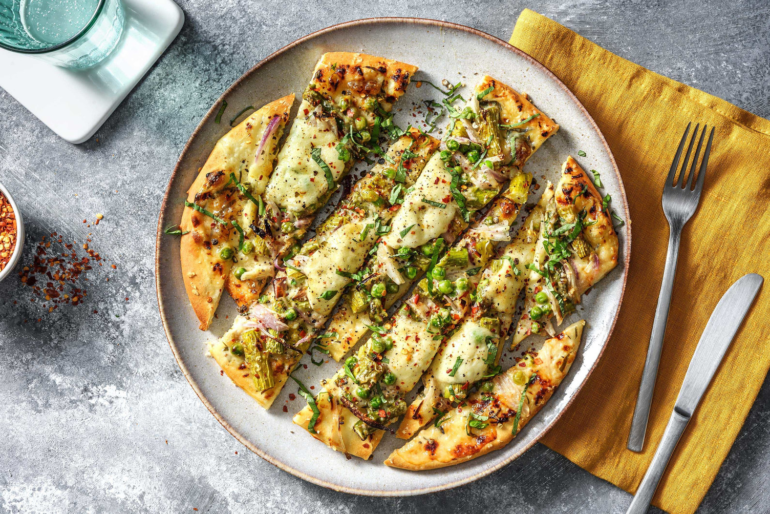 Asparagus Pizza Bianca