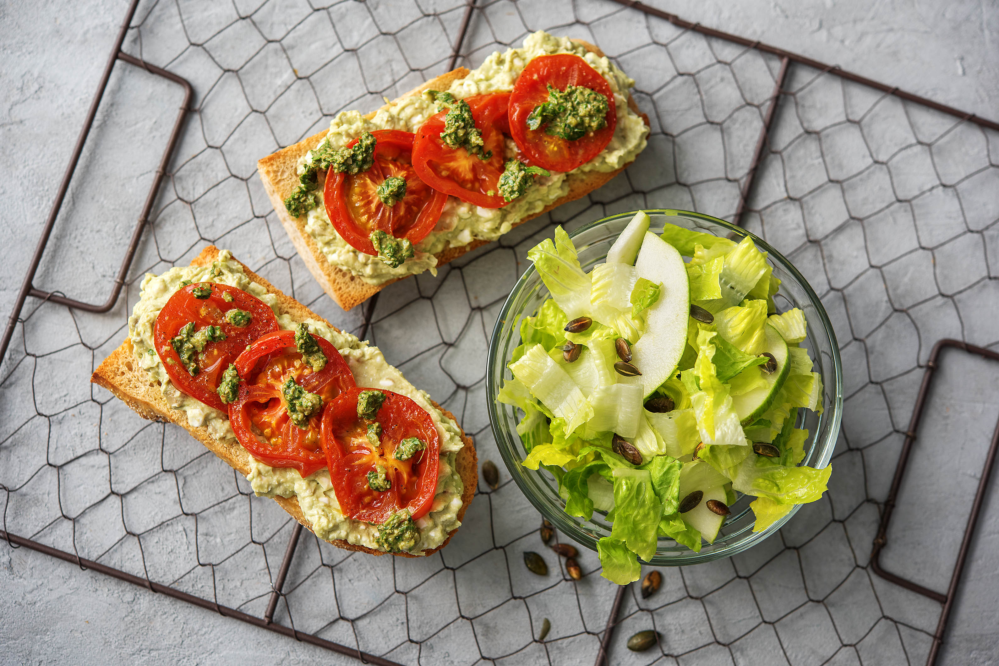 Avocado-Tomaten-Sandwich