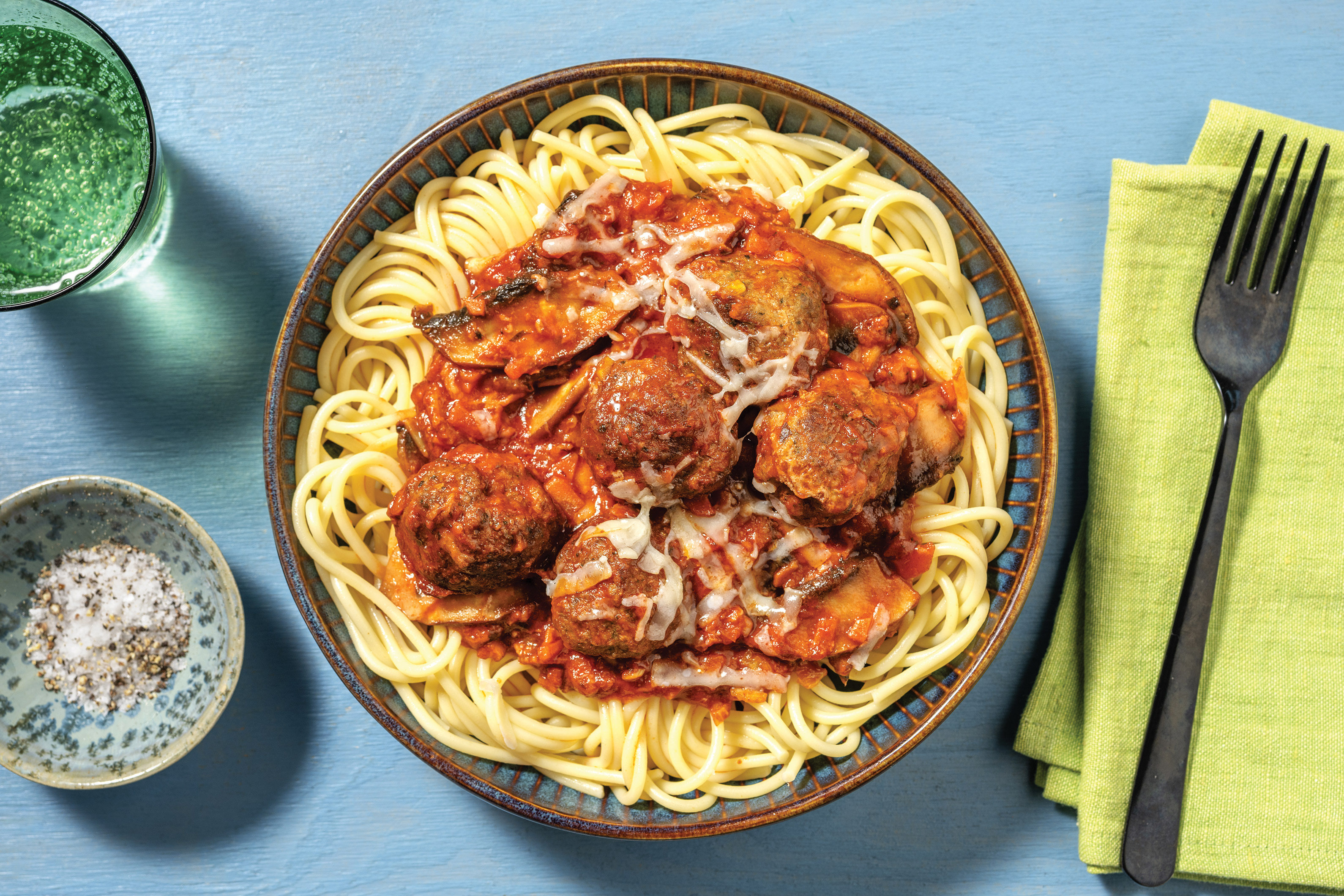 Basil Pesto & Beef Meatball Spaghetti