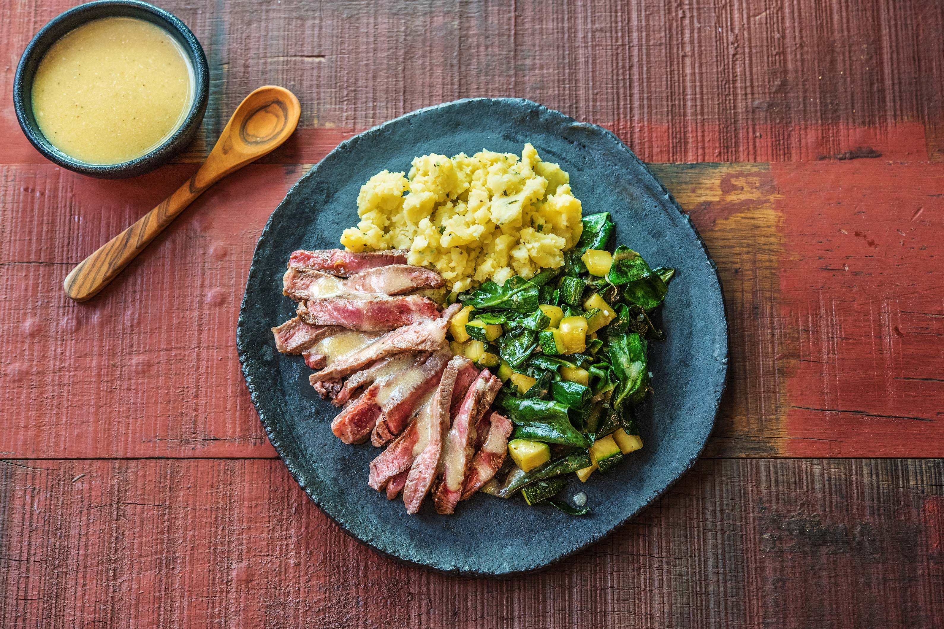 Beef & Peppercorn Sauce