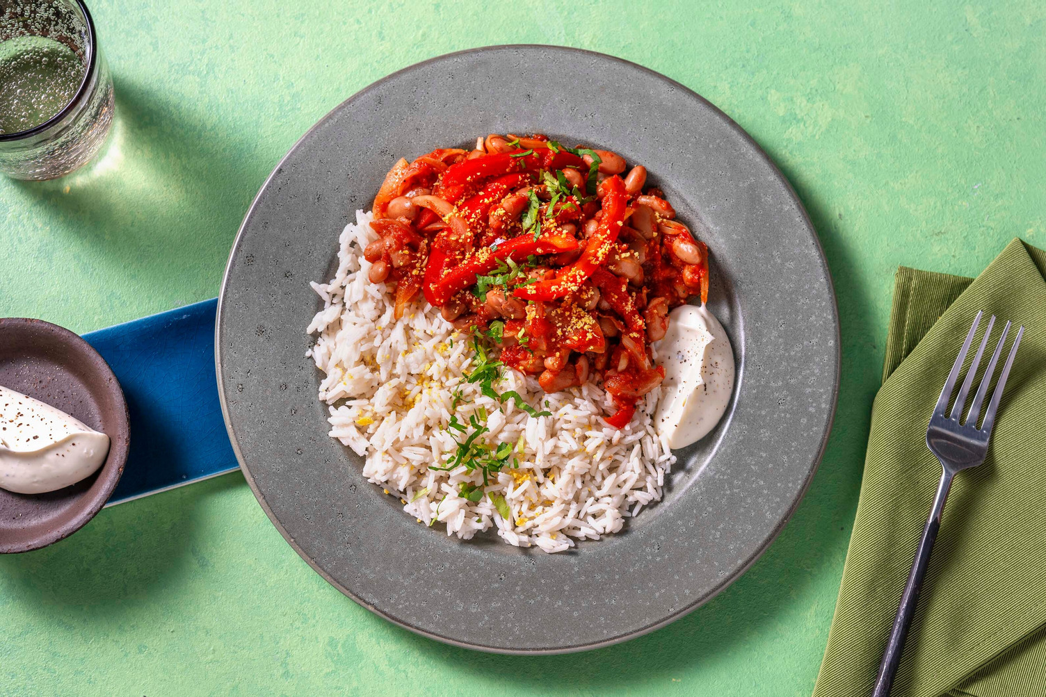 Bohnenpfanne mit Tortilla-Crunch