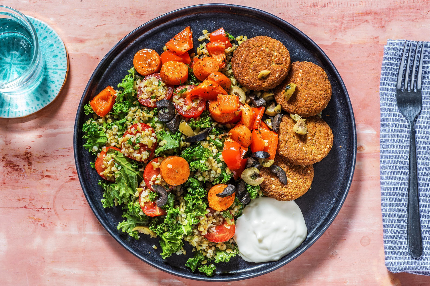 Bol de falafels à la méditerranéenne