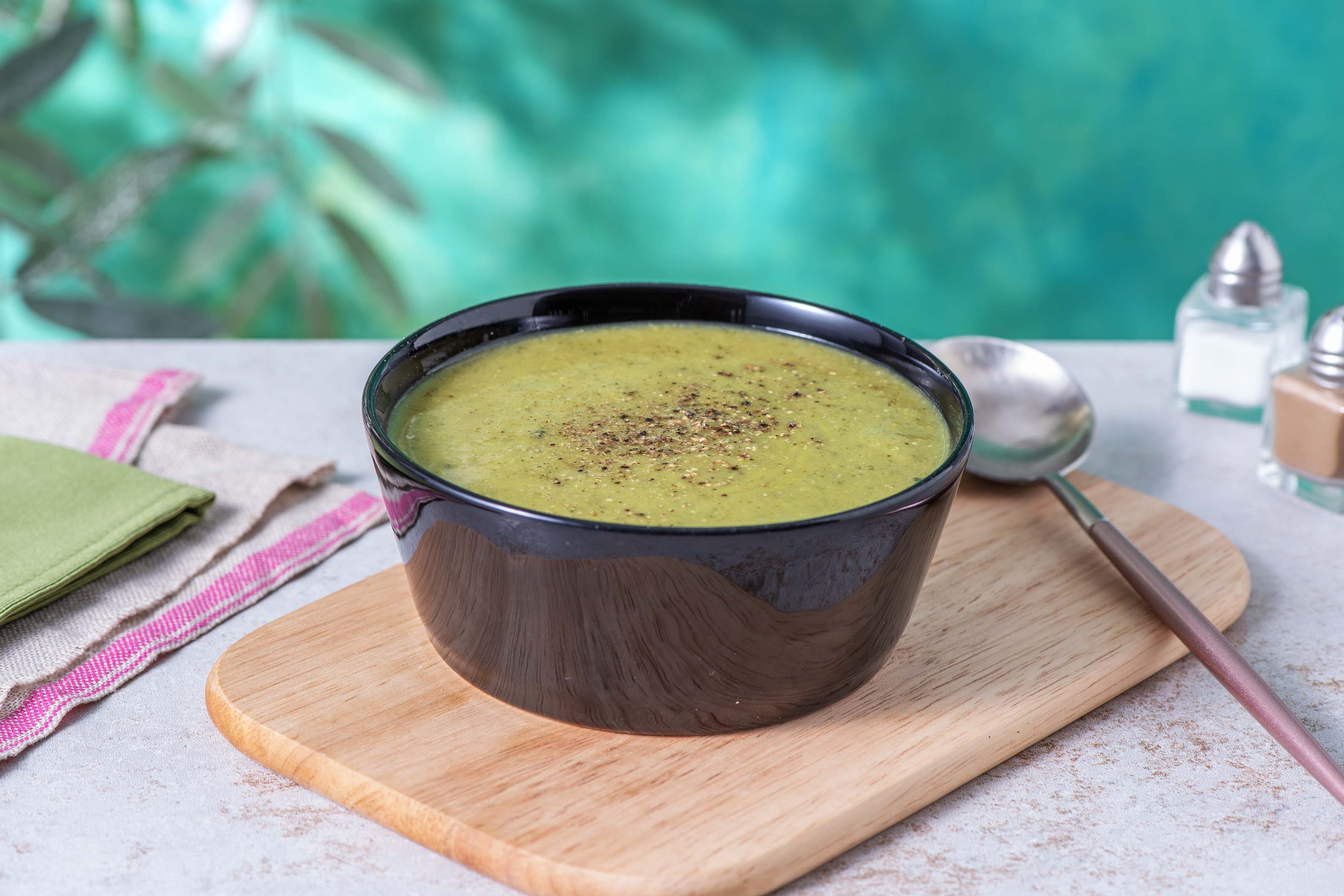 BOL Fresh Garden Pea, Spinach & Chilli Soup