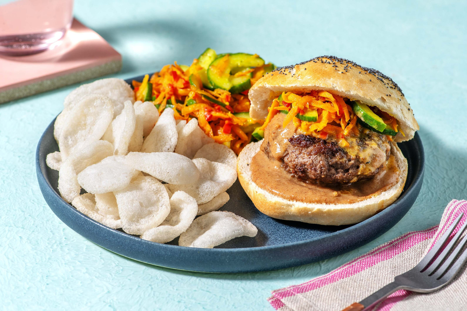 Satéburger met kroepoek