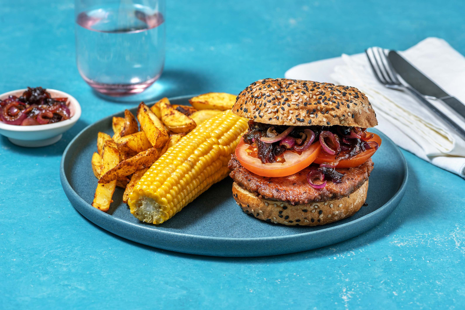 Vegan burger met BBQ frietjes