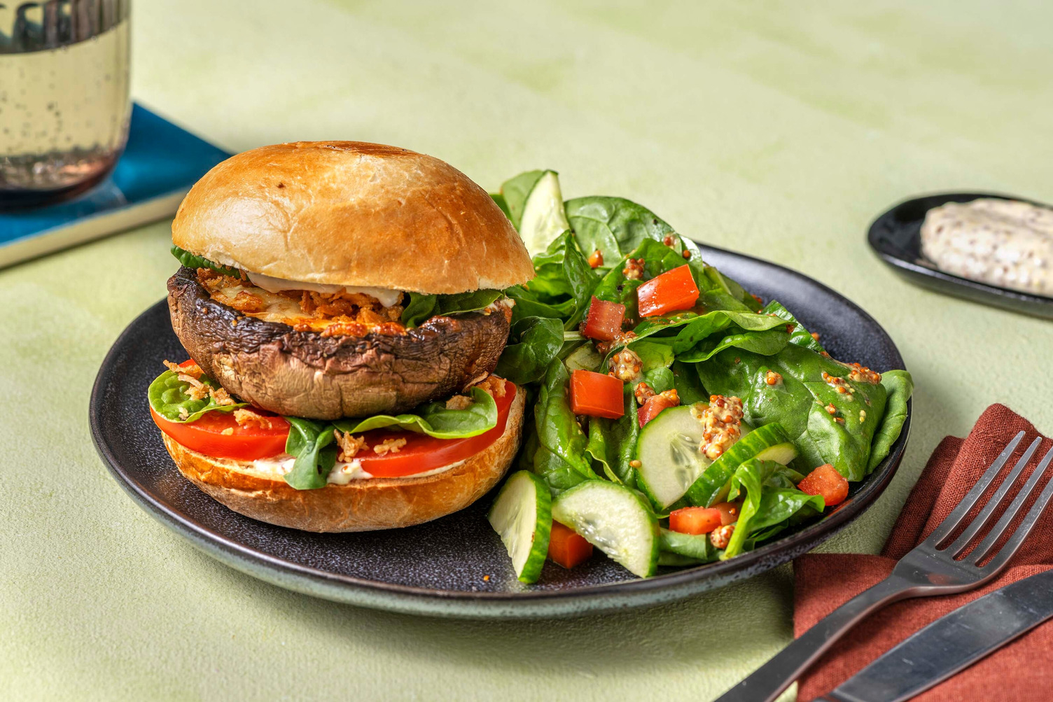 Burgers aux portobellos farcis à la mozzarella