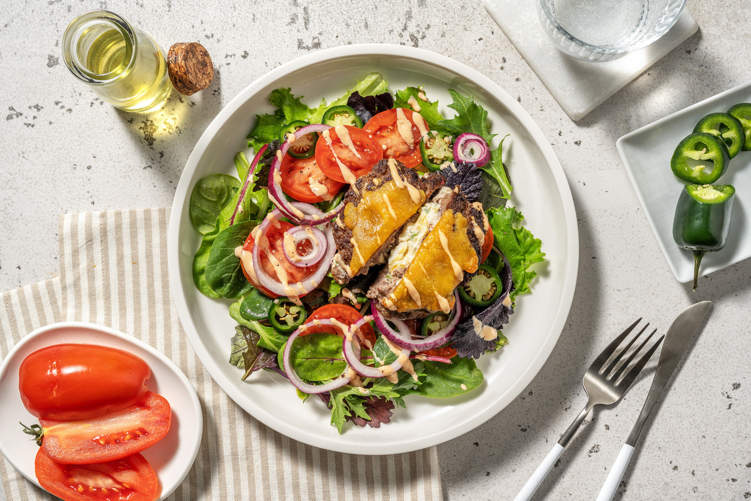 Burgers de Beyond Meat®sans pain façon jalapenos farcis