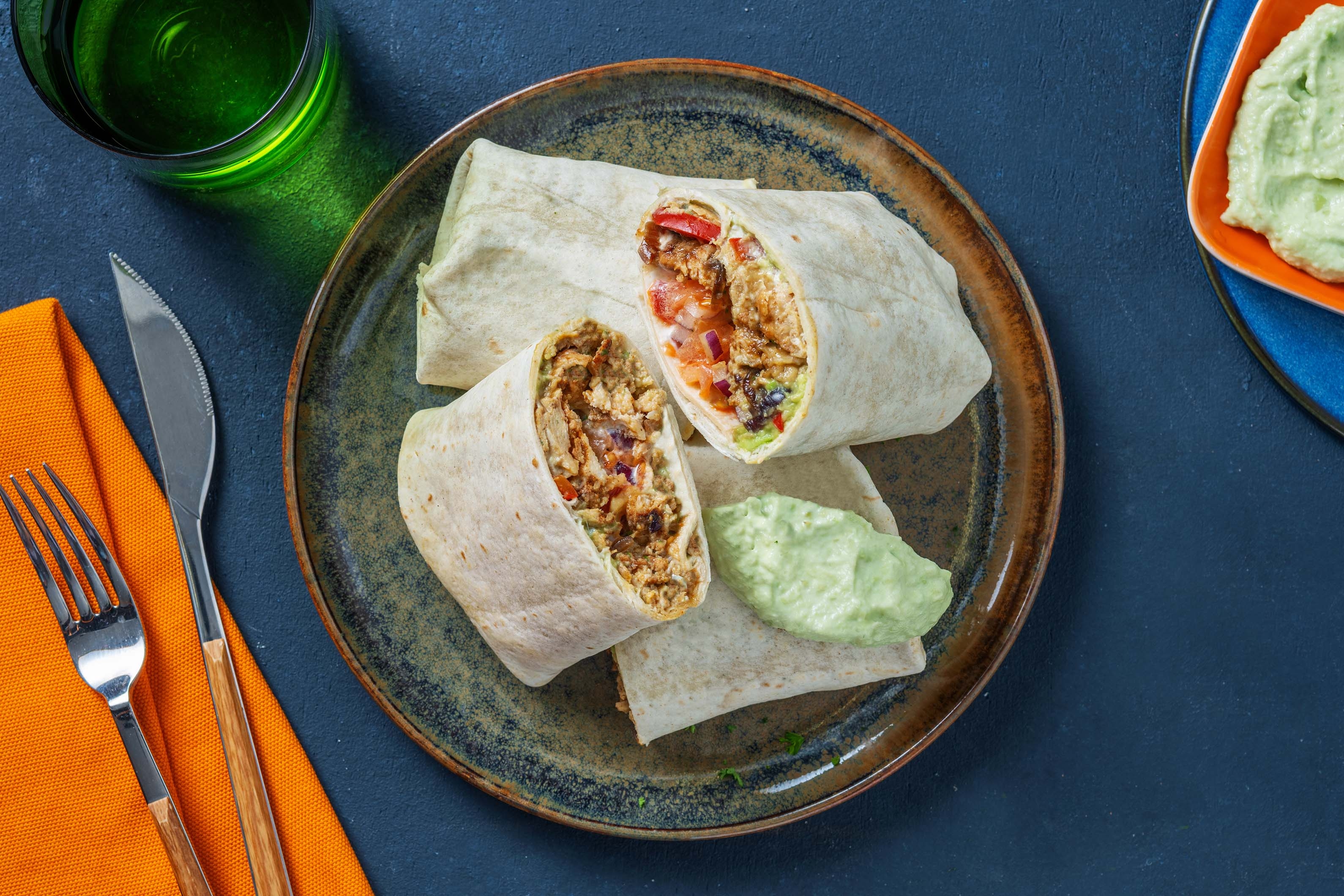 Burrito met kipgehakt en ei