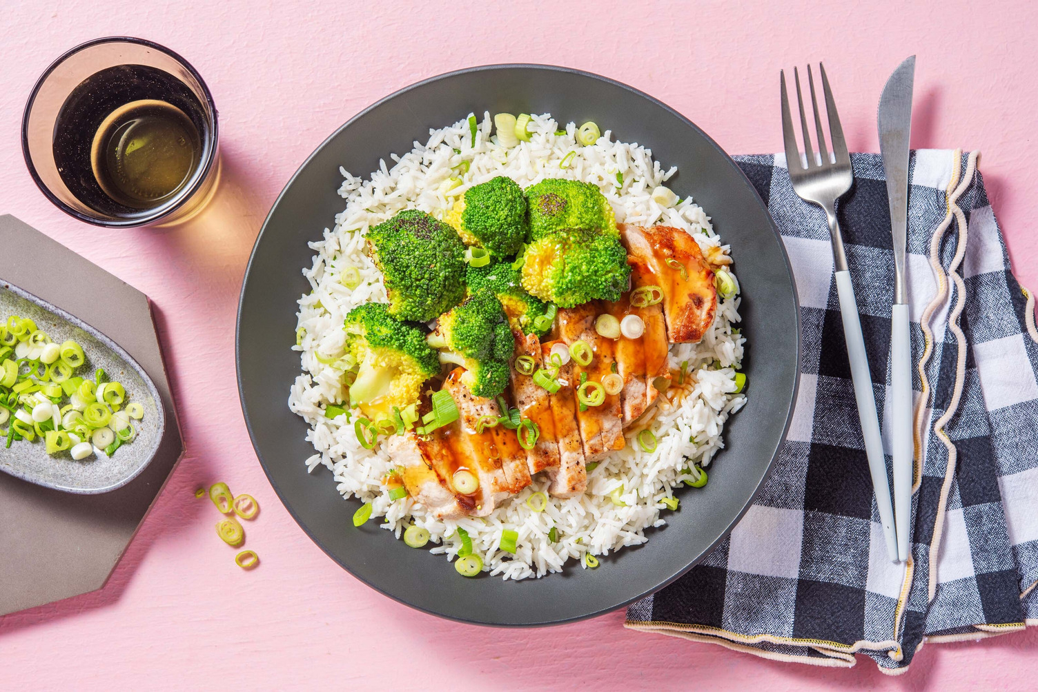 Côtelettes de porc glacées au miel faibles en calories