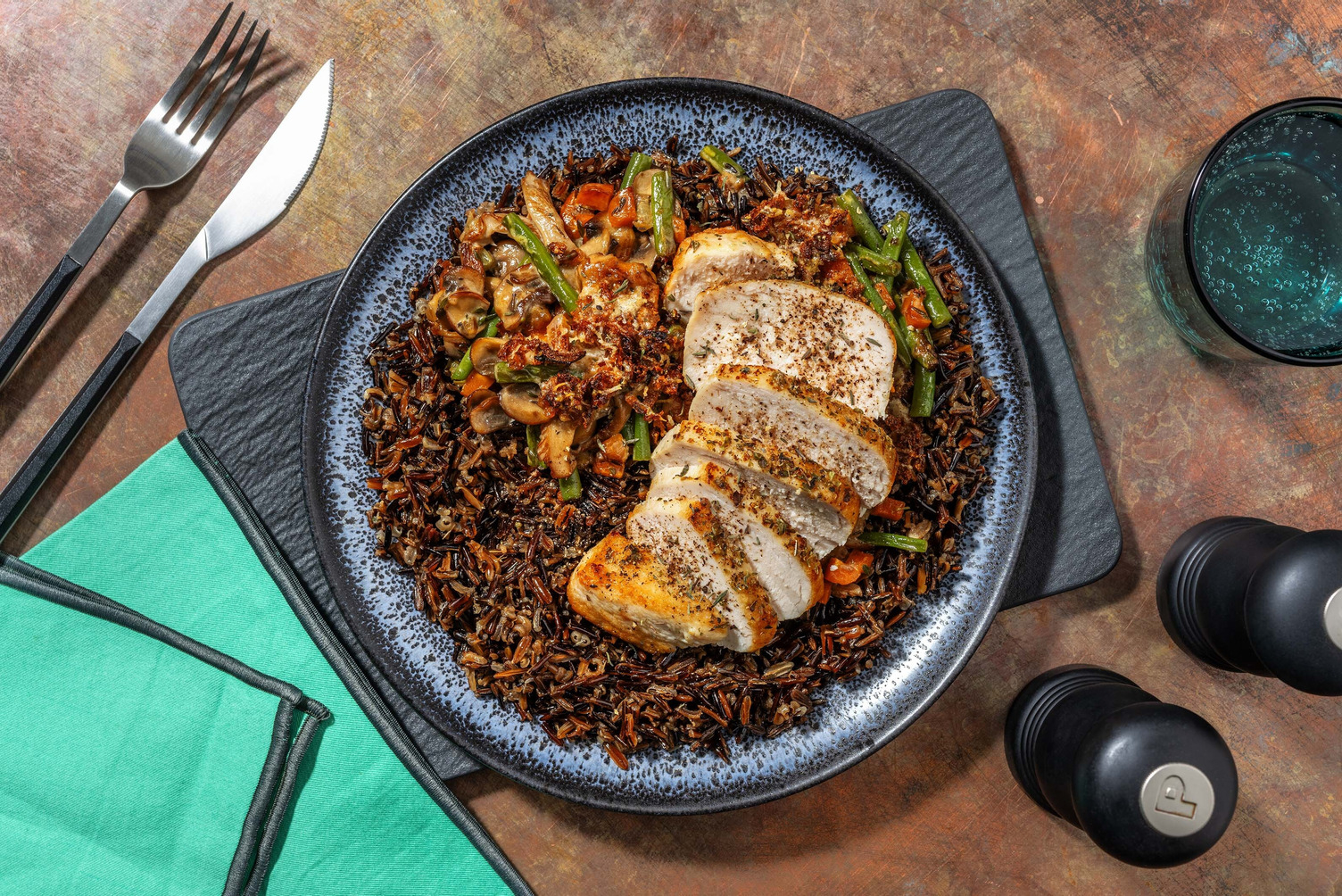 Casserole de poulet acidulé et de champignons