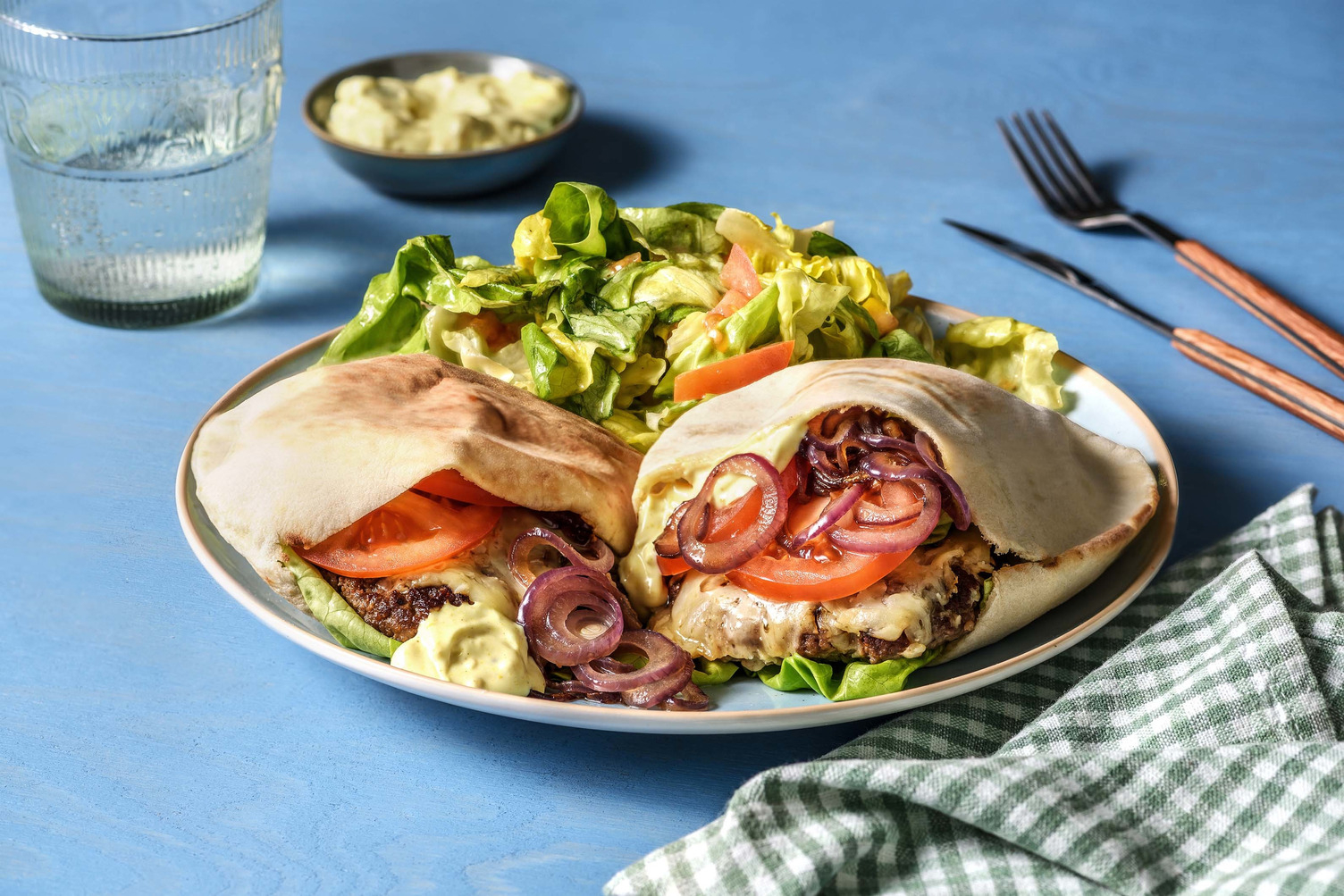 Cheeseburger op pitabrood