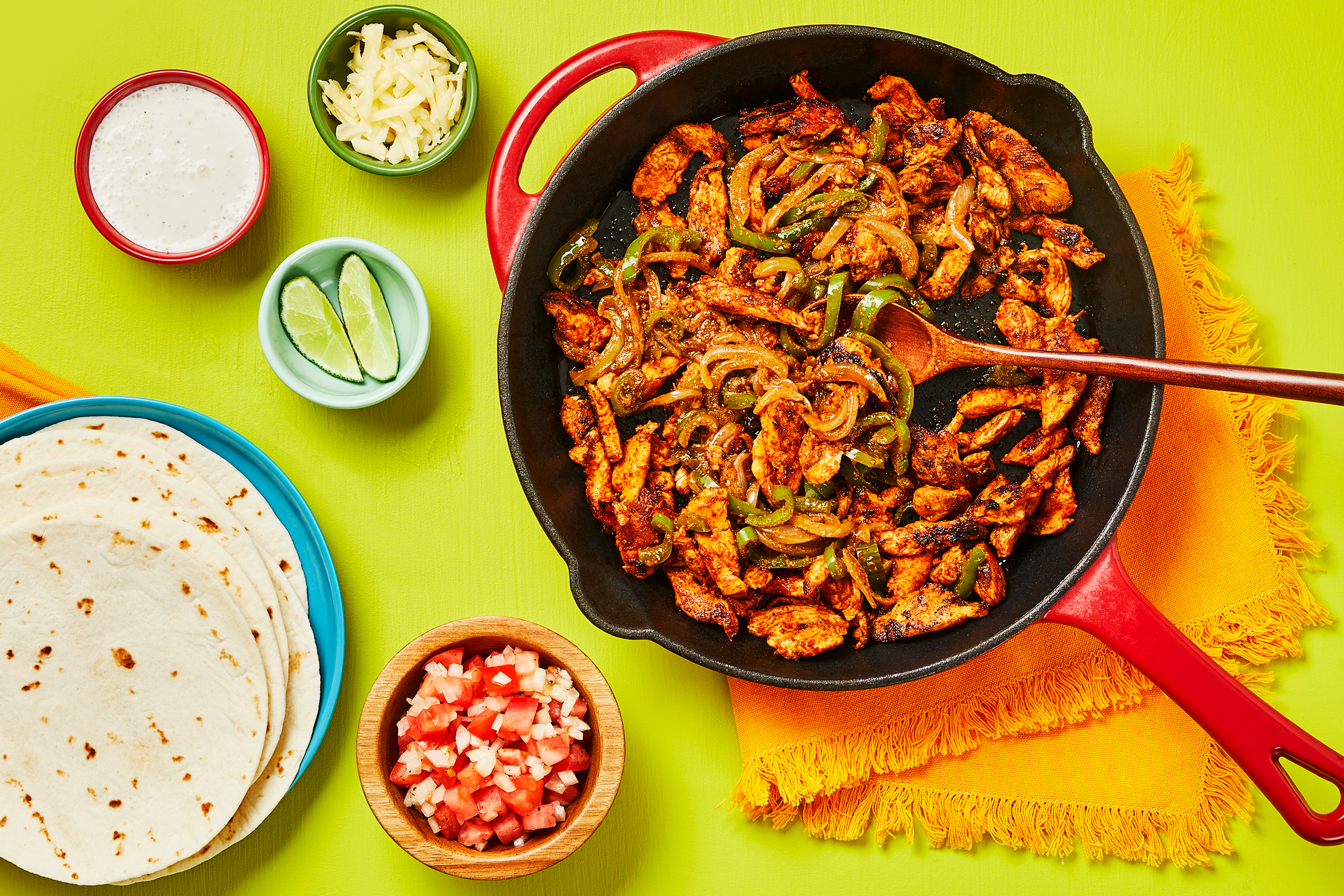Cheesy Chicken & Pepper Fajitas