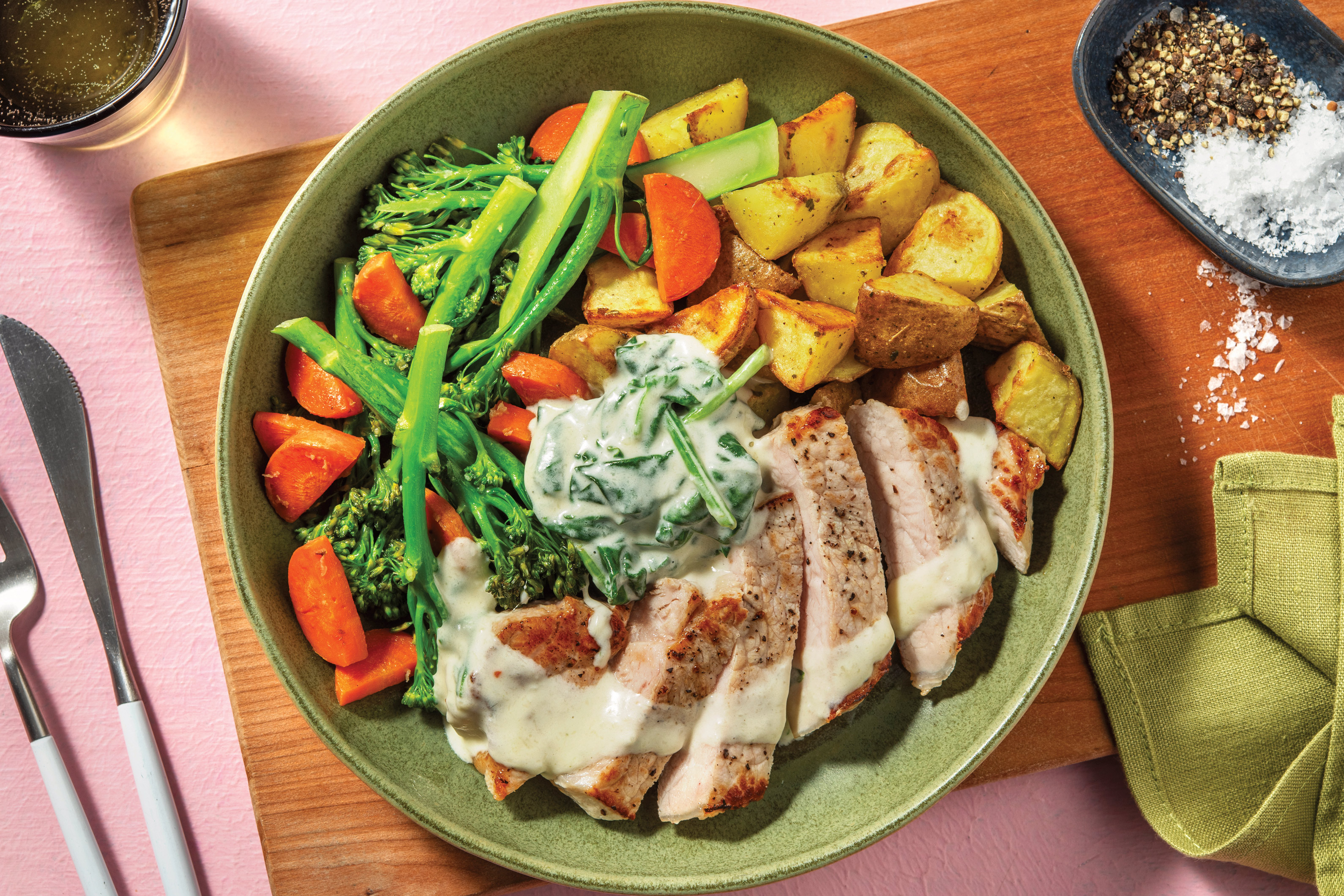 Pork & Creamy Spinach Sauce