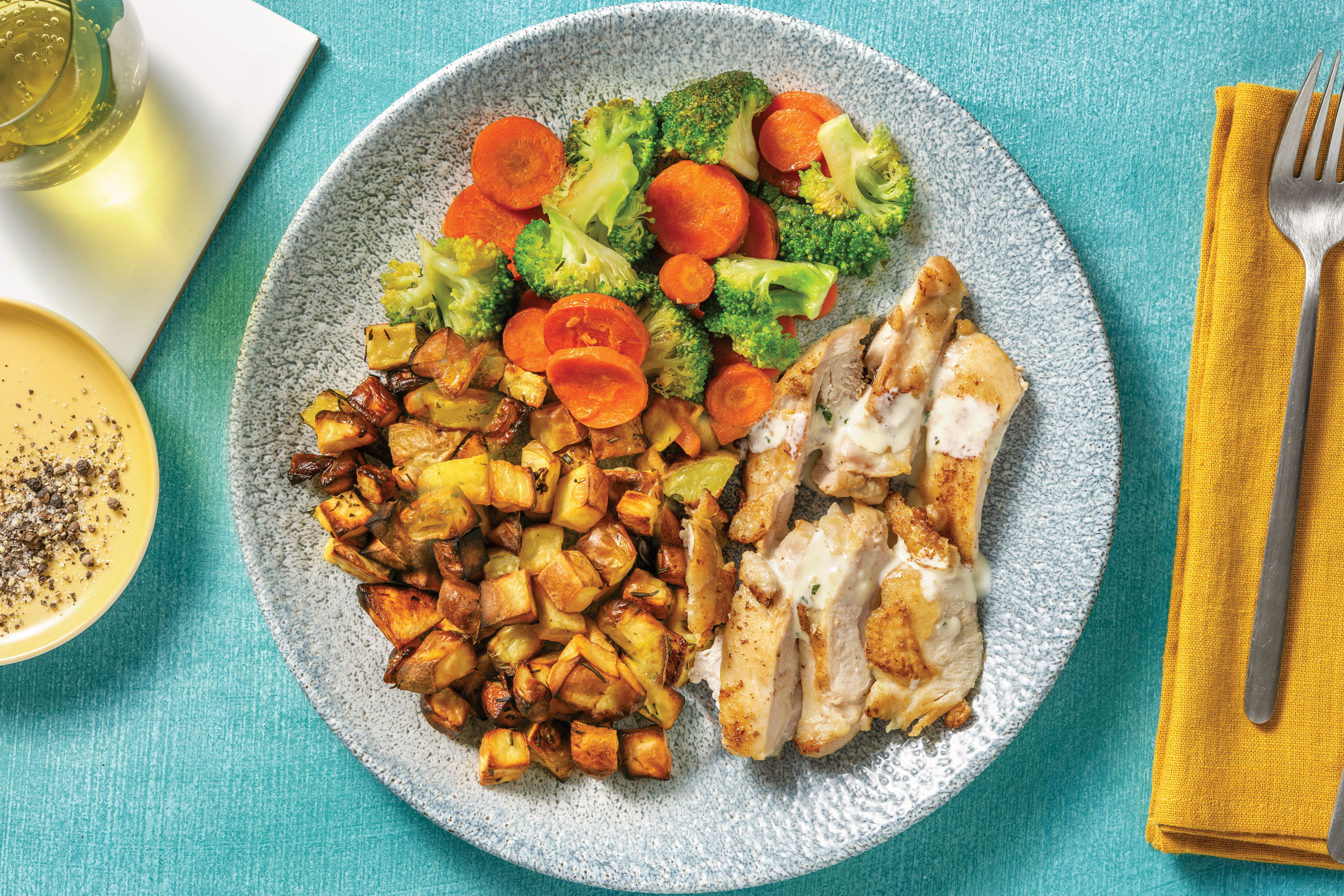 Chicken & Creamy Thyme Sauce