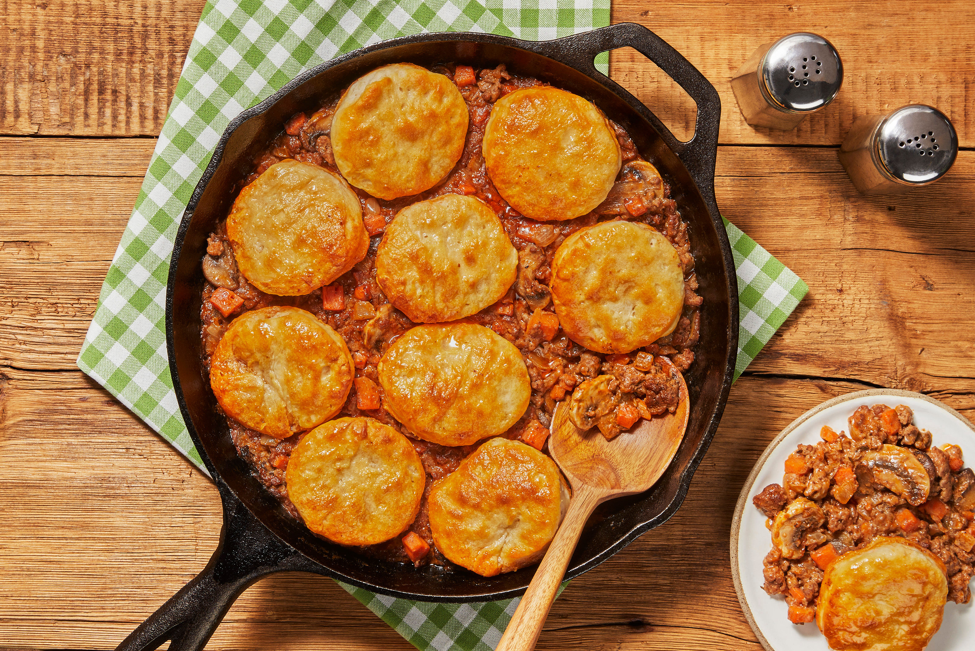 Country Beef & Mushroom Pot Pie