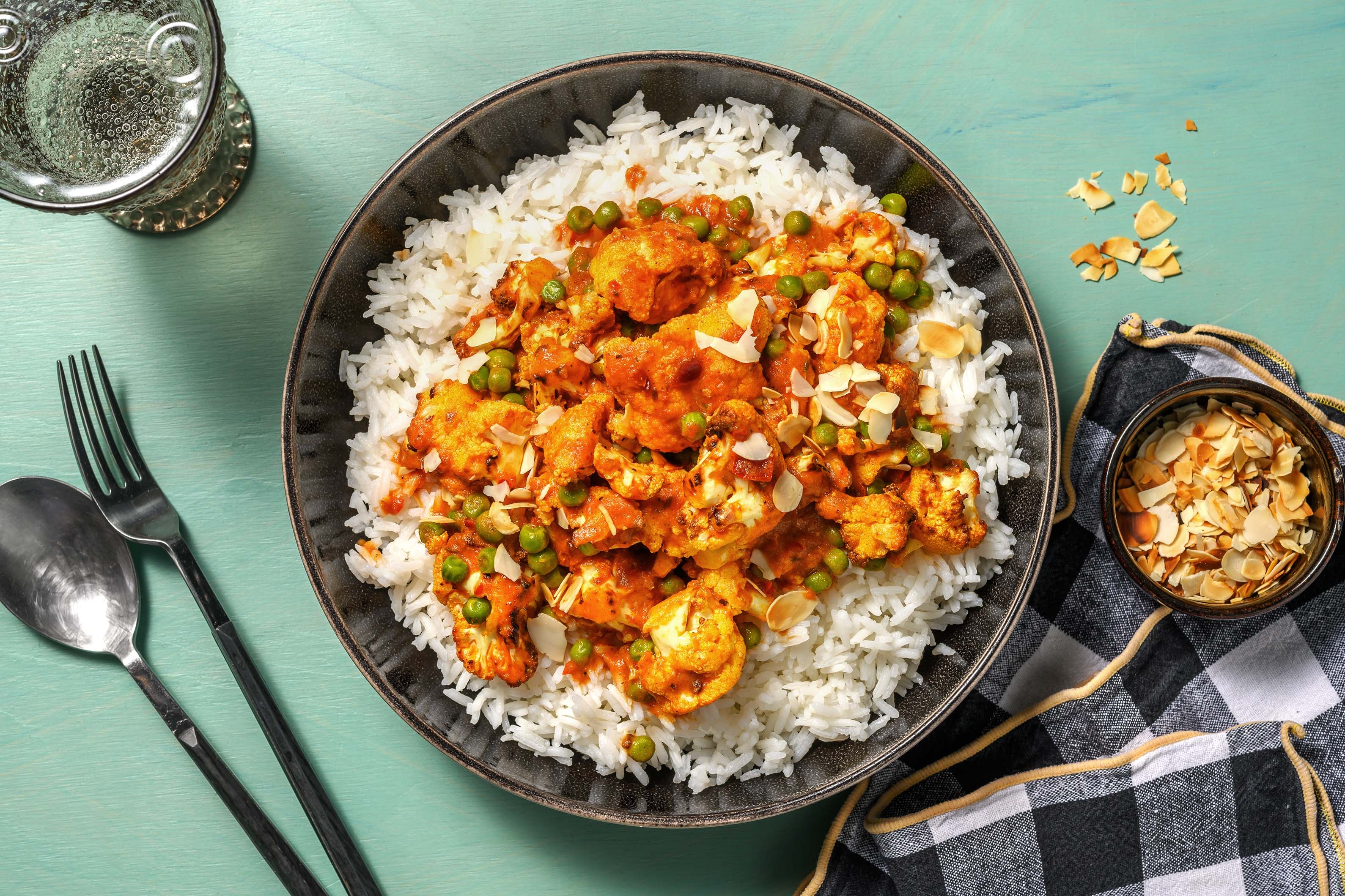 Creamy Cauliflower and Pea Tikka Masala