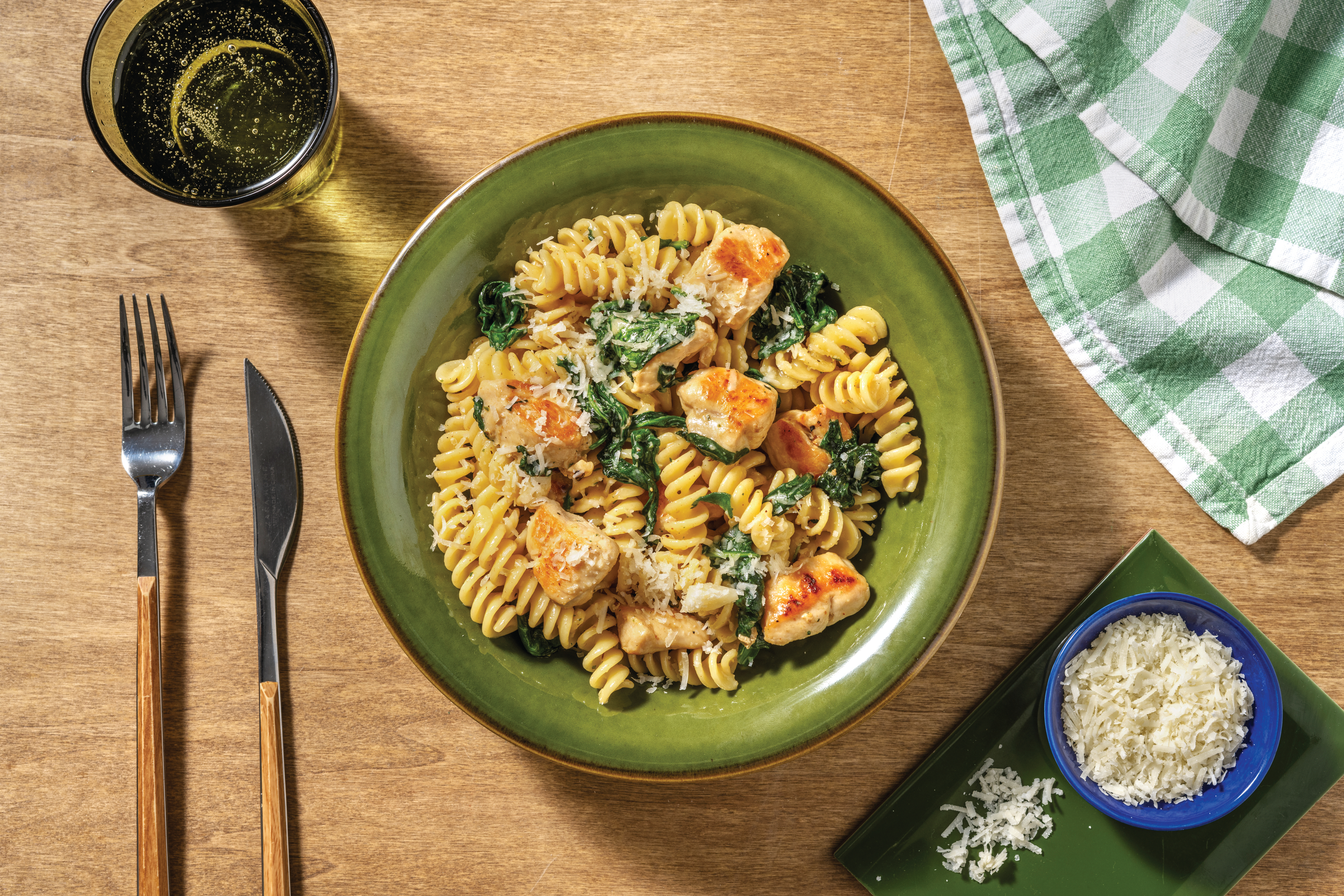 Creamy Garlic Chicken Fusilli