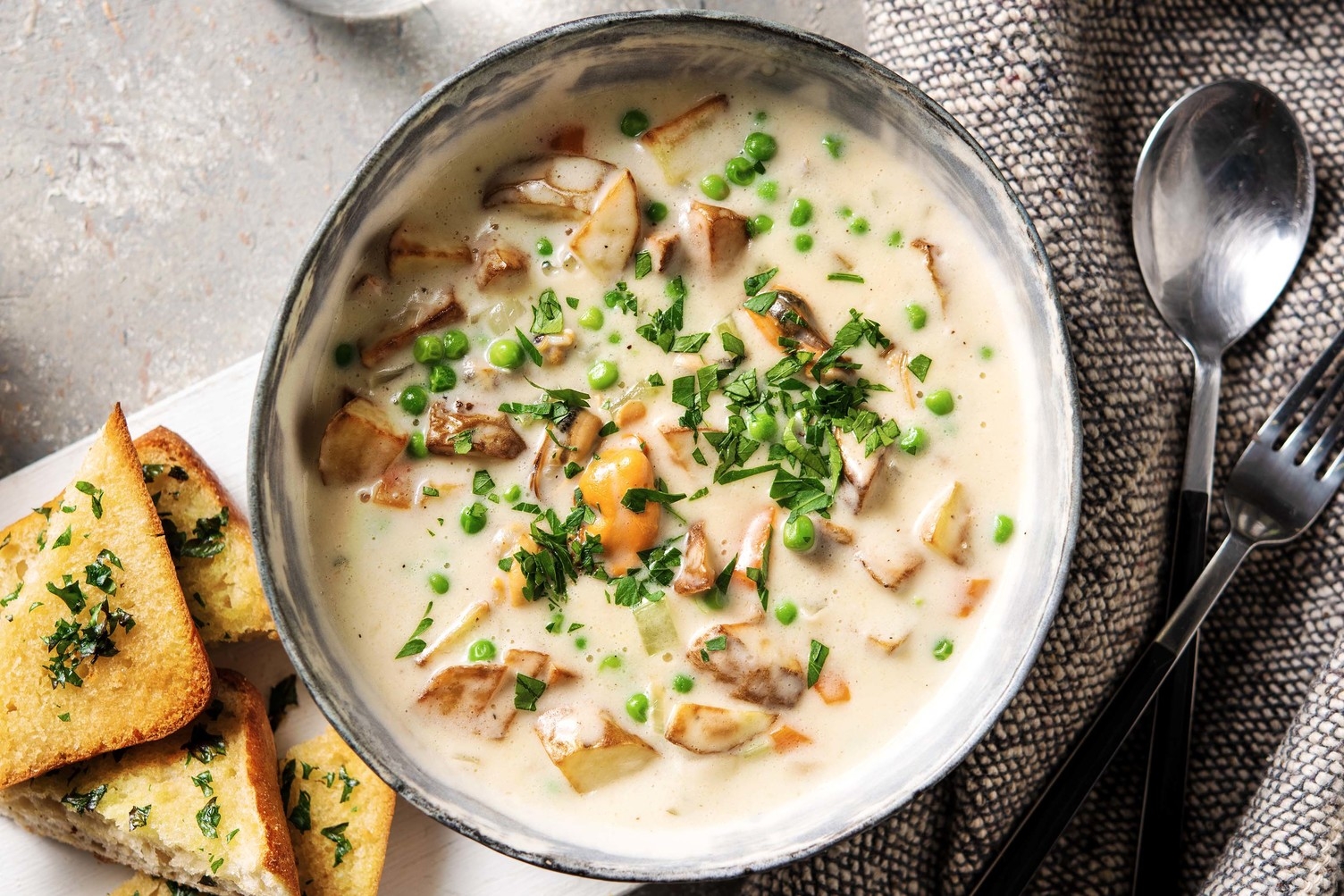 Creamy Mussel Chowder