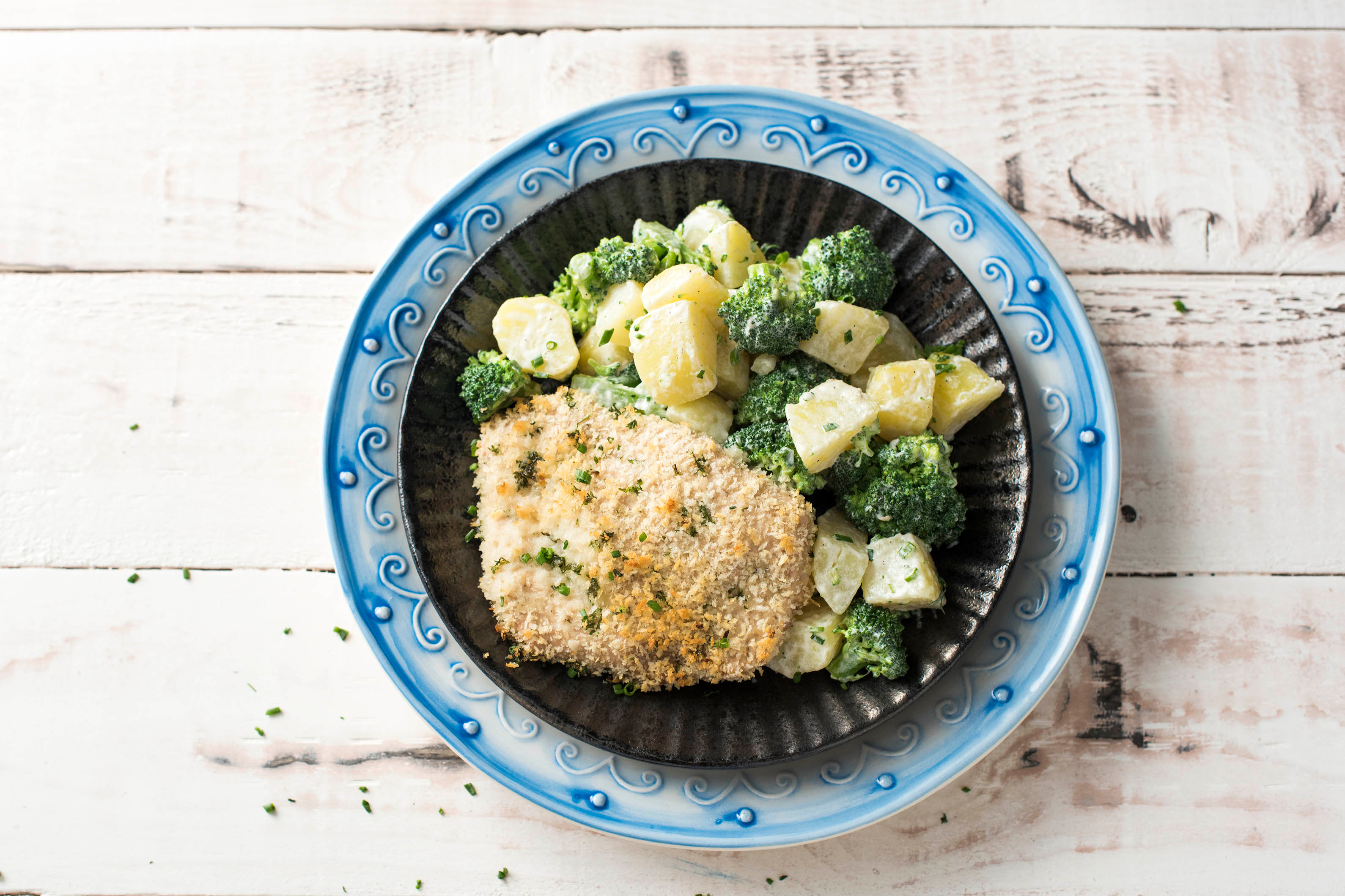 Cremig gefülltes Panko-Putenschnitzel