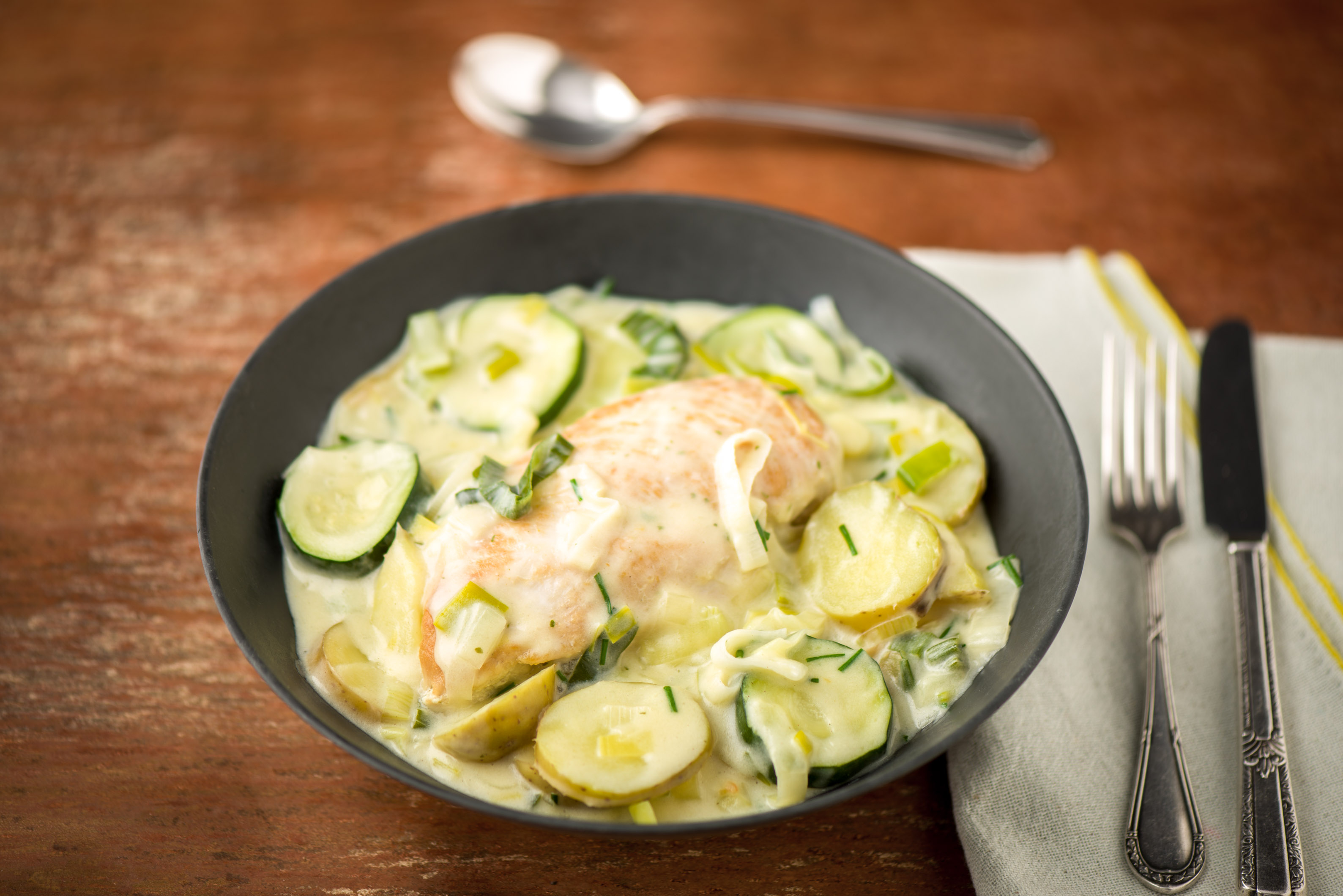 Cremiger Hähnchen-Kartoffel-Eintopf