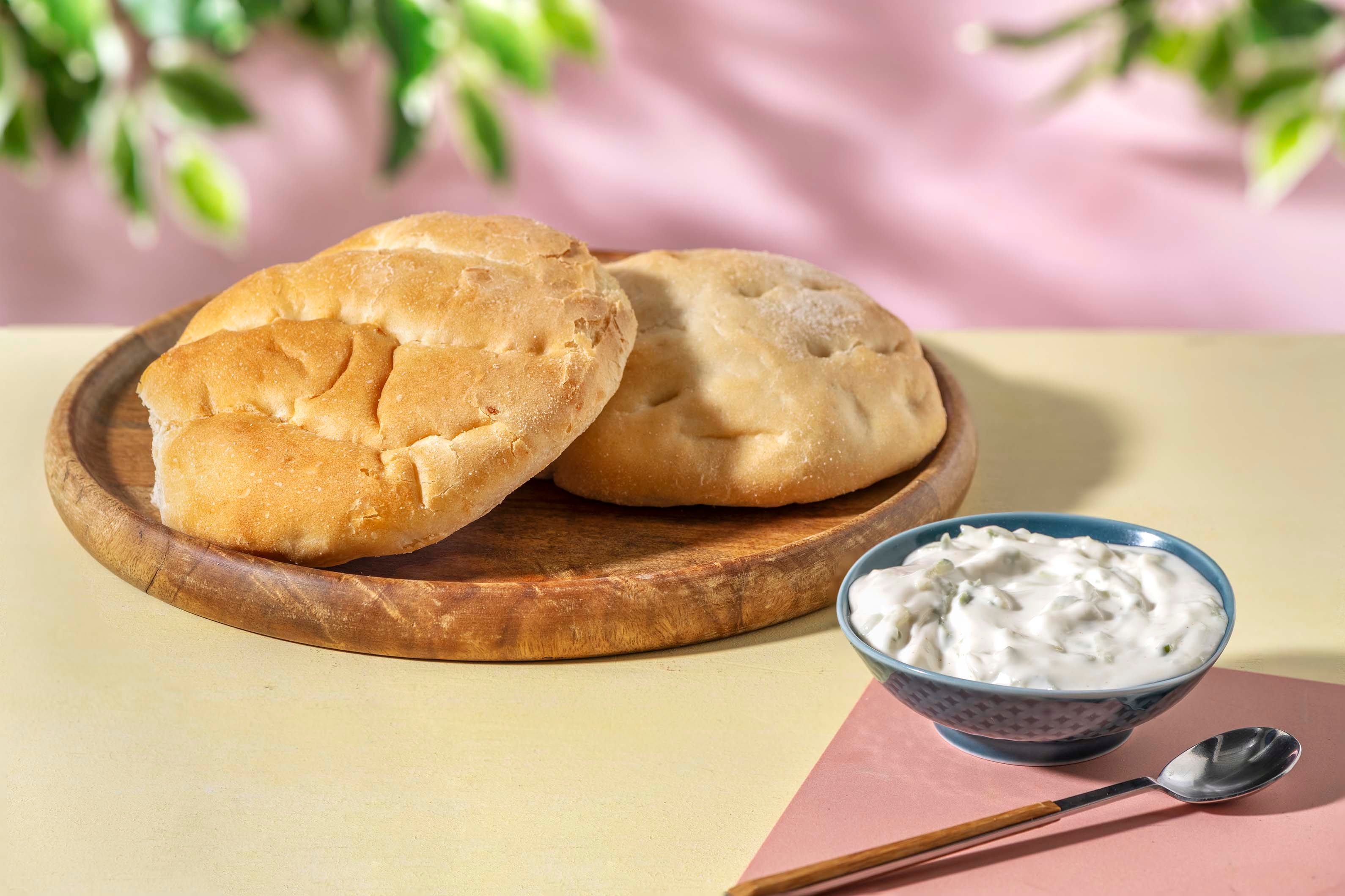 Dipduo | Turks brood & tzatziki