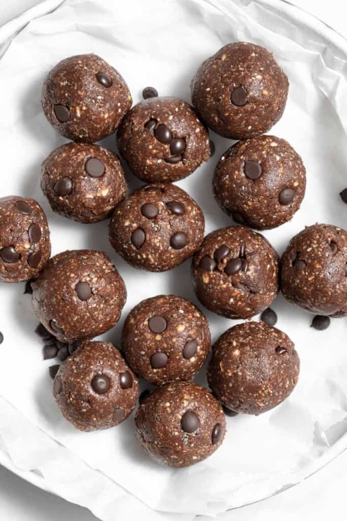 Make-Ahead Double Chocolate Energy Balls