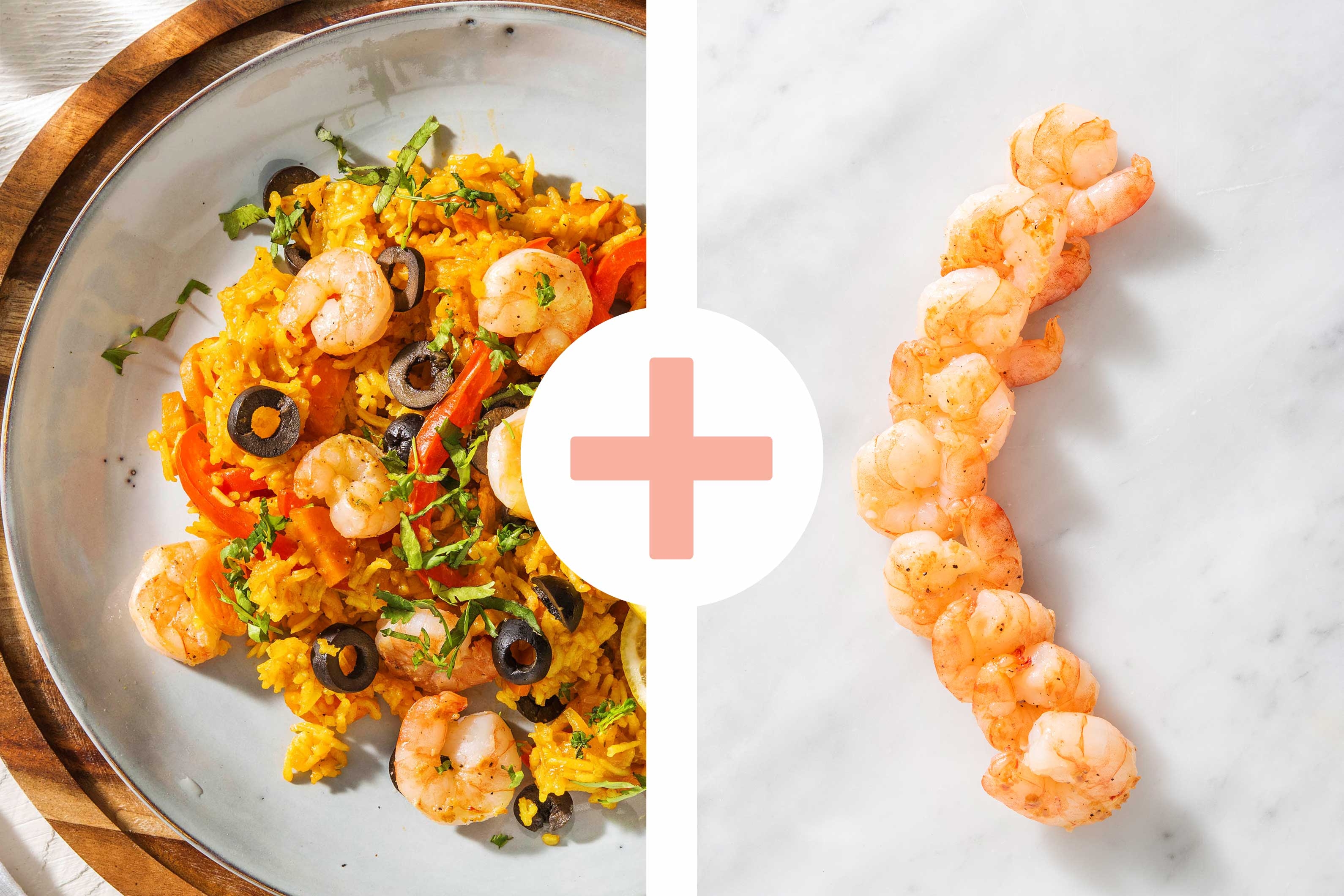 Plat de riz à l'espagnole avec des crevettes en extra