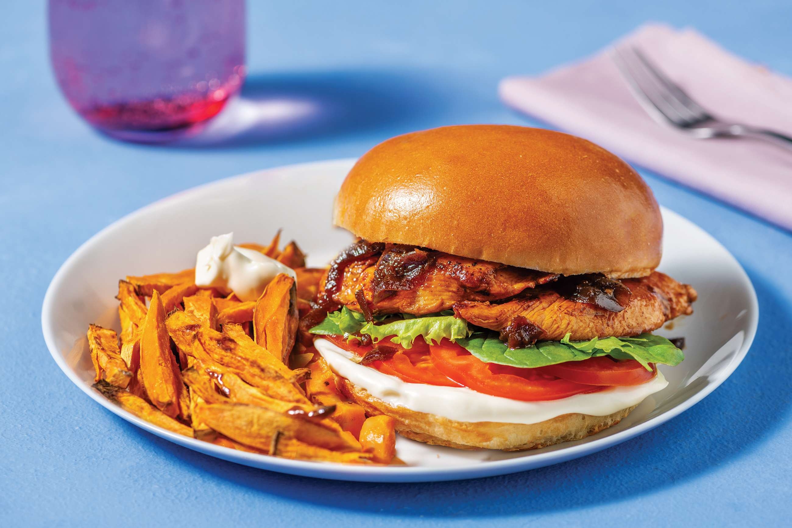 BBQ Chicken Burger & Onion Chutney