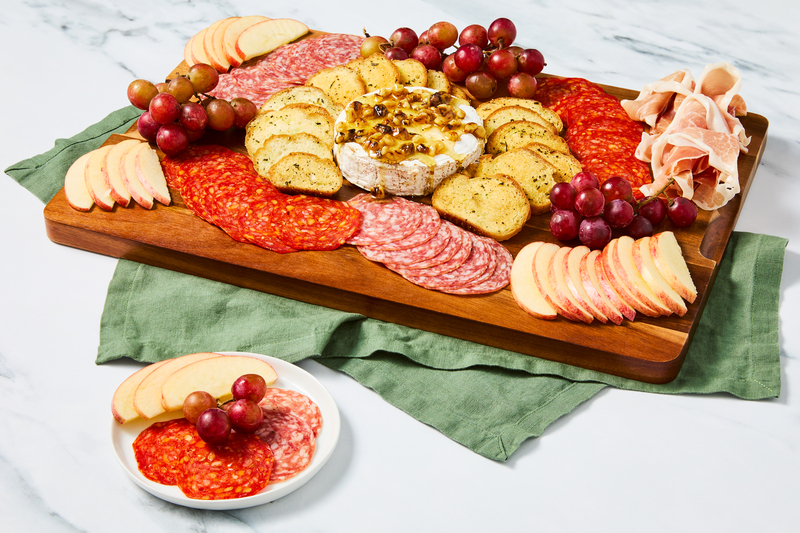 Plateau de charcuterie au brie fondant