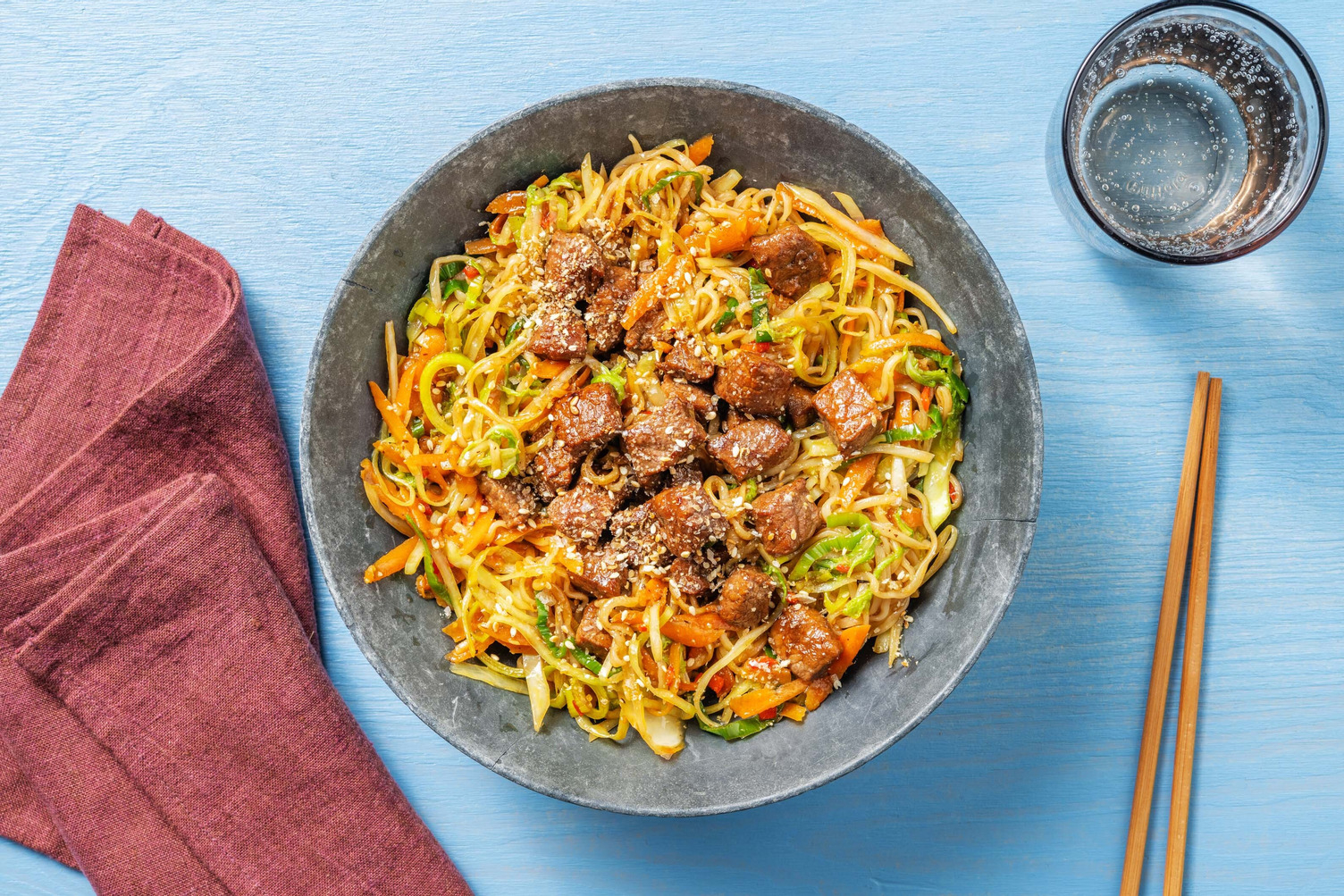 Biefstukpuntjes met volkoren noedels